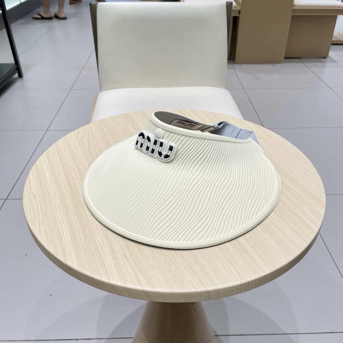  miumiu缪缪科技凉感无痕一体帽女夏季防紫外线空顶帽环绕式遮脸防晒太阳帽