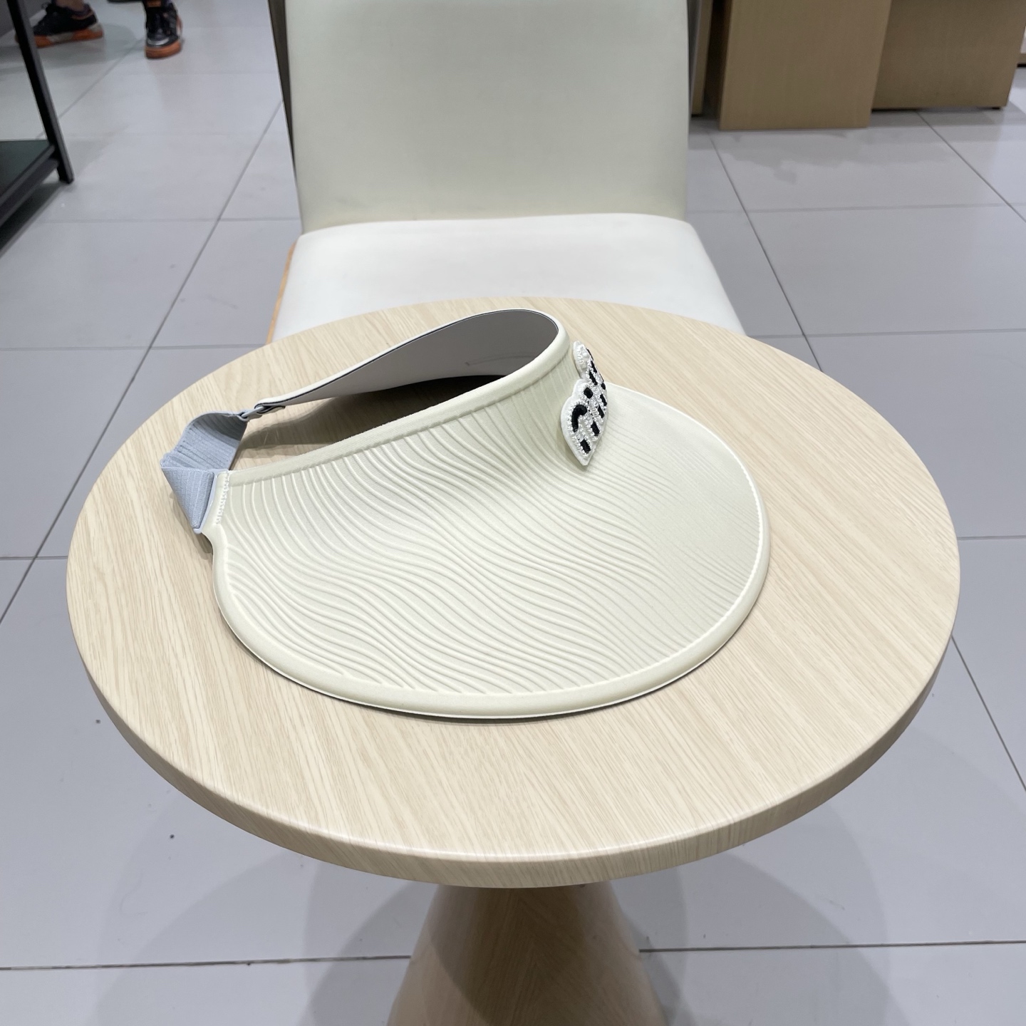  miumiu缪缪科技凉感无痕一体帽女夏季防紫外线空顶帽环绕式遮脸防晒太阳帽