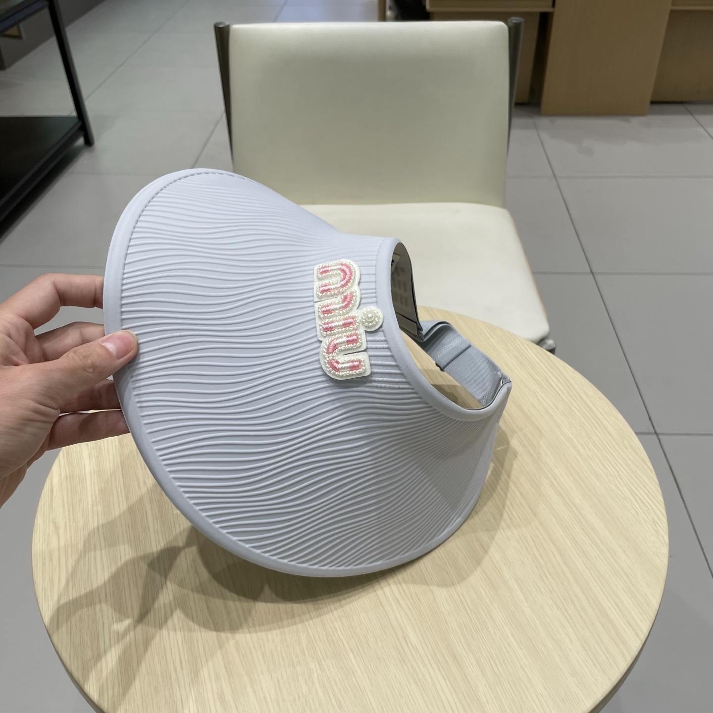  miumiu缪缪科技凉感无痕一体帽女夏季防紫外线空顶帽环绕式遮脸防晒太阳帽