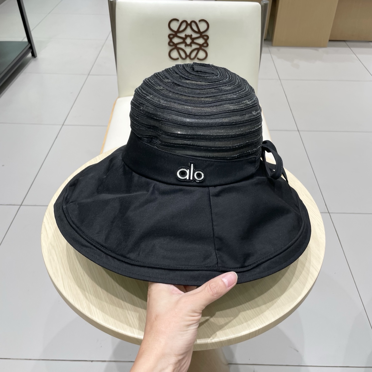  alo～防晒渔夫帽
轻薄透气的面料～