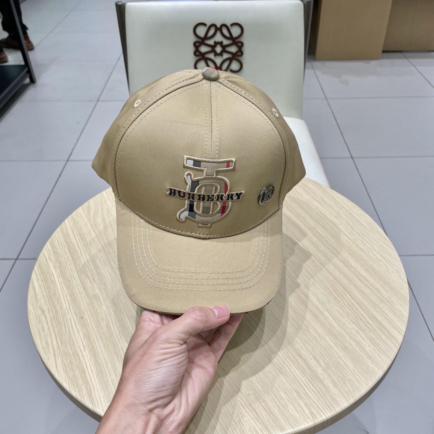  Burberry巴宝莉专柜新款棒球帽，细节做工都很精致超舒服！百搭款市场最好版本