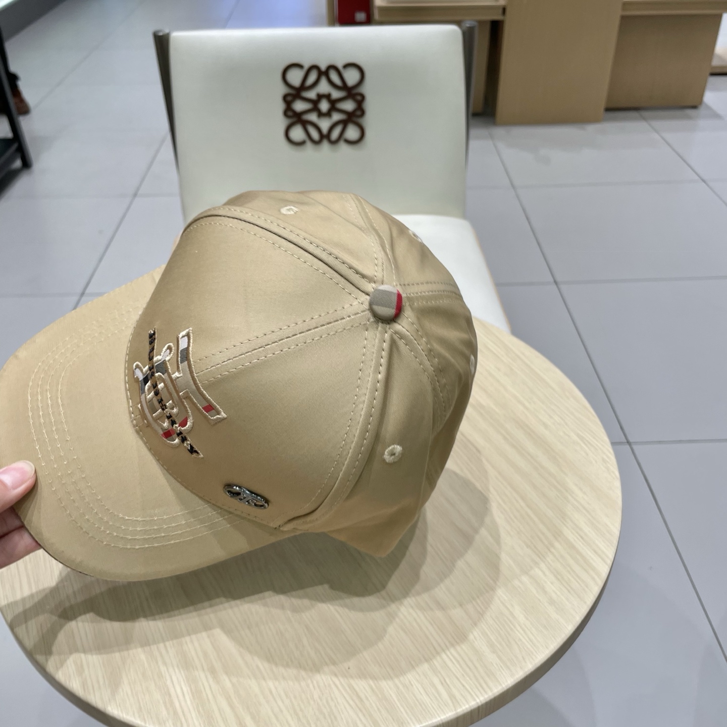  Burberry巴宝莉专柜新款棒球帽，细节做工都很精致超舒服！百搭款市场最好版本