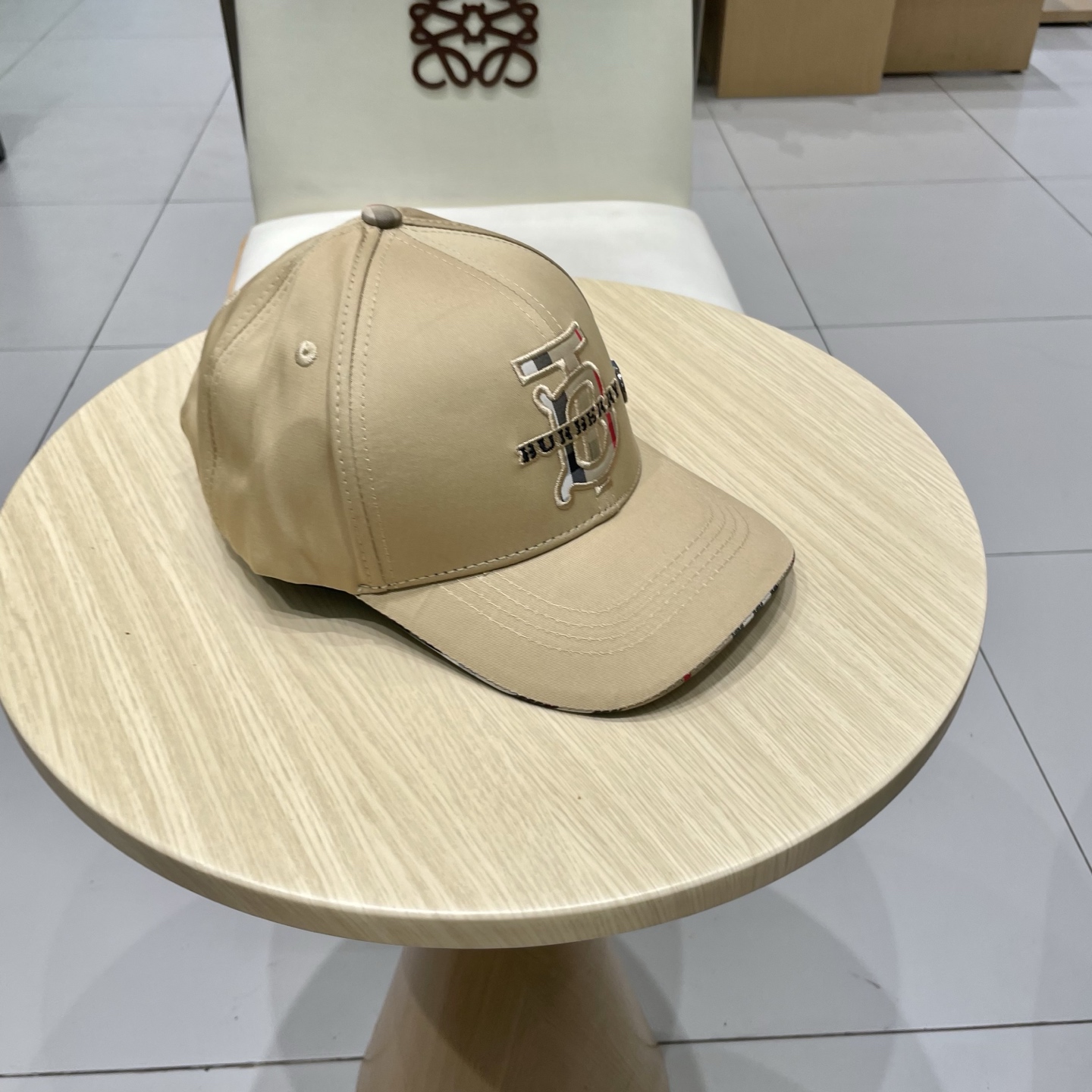  Burberry巴宝莉专柜新款棒球帽，细节做工都很精致超舒服！百搭款市场最好版本
