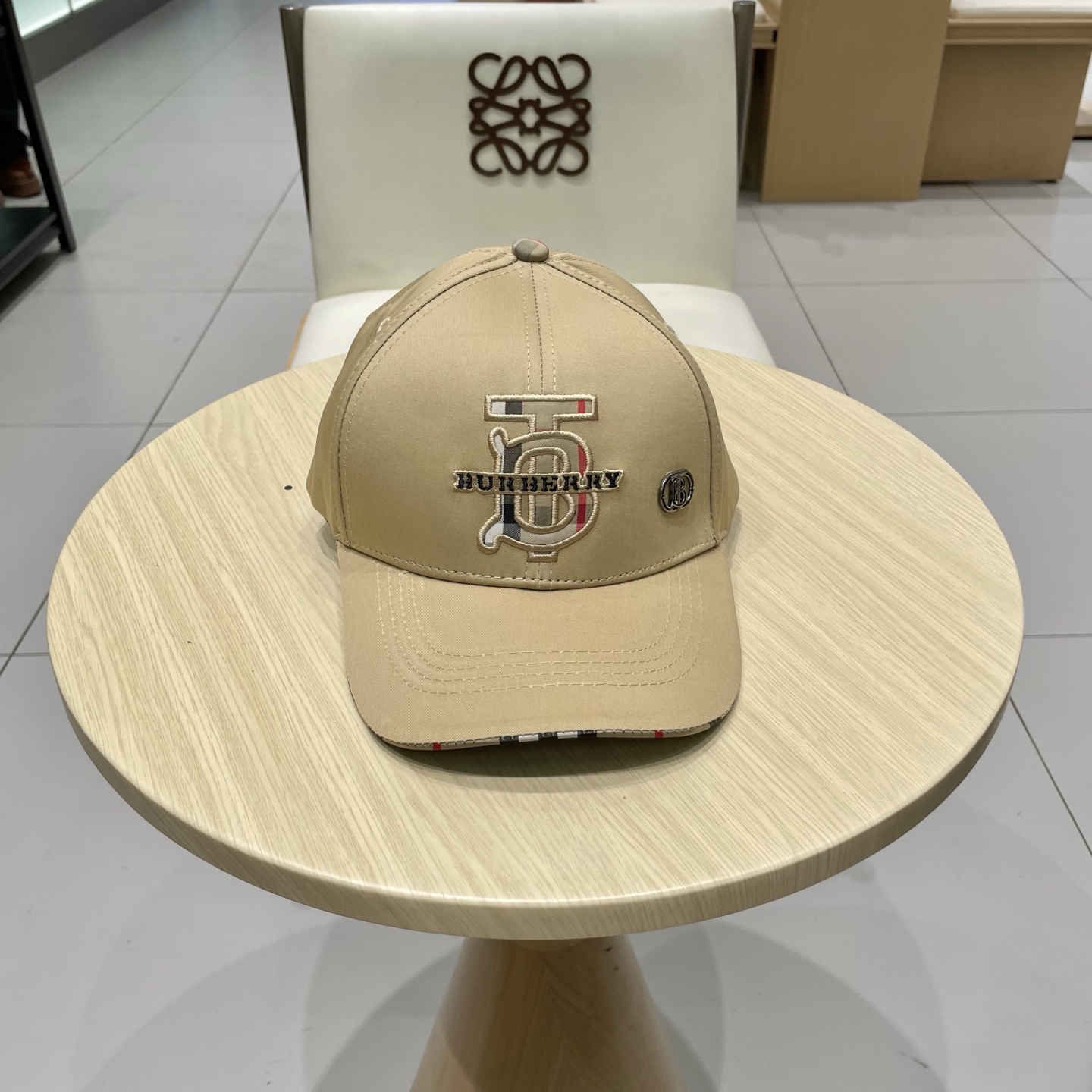  Burberry巴宝莉专柜新款棒球帽，细节做工都很精致超舒服！百搭款市场最好版本