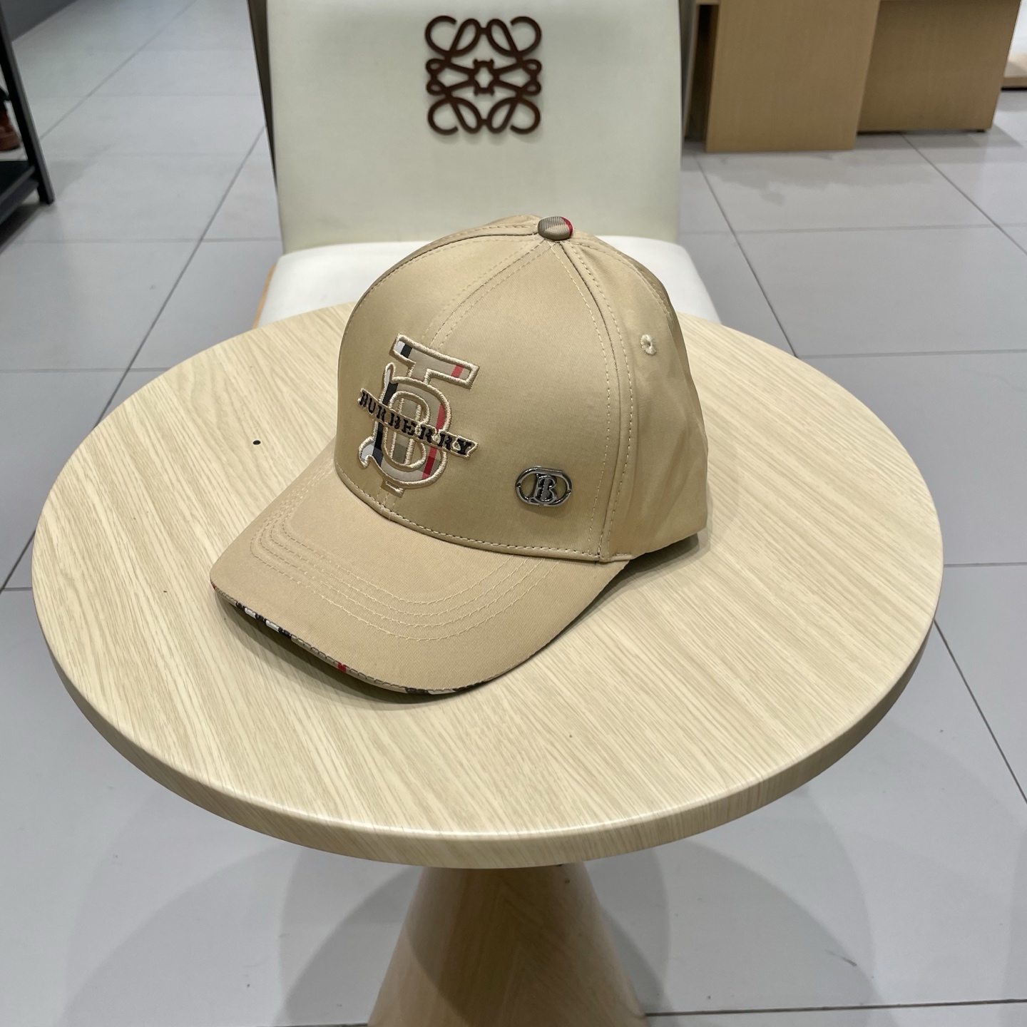  Burberry巴宝莉专柜新款棒球帽，细节做工都很精致超舒服！百搭款市场最好版本