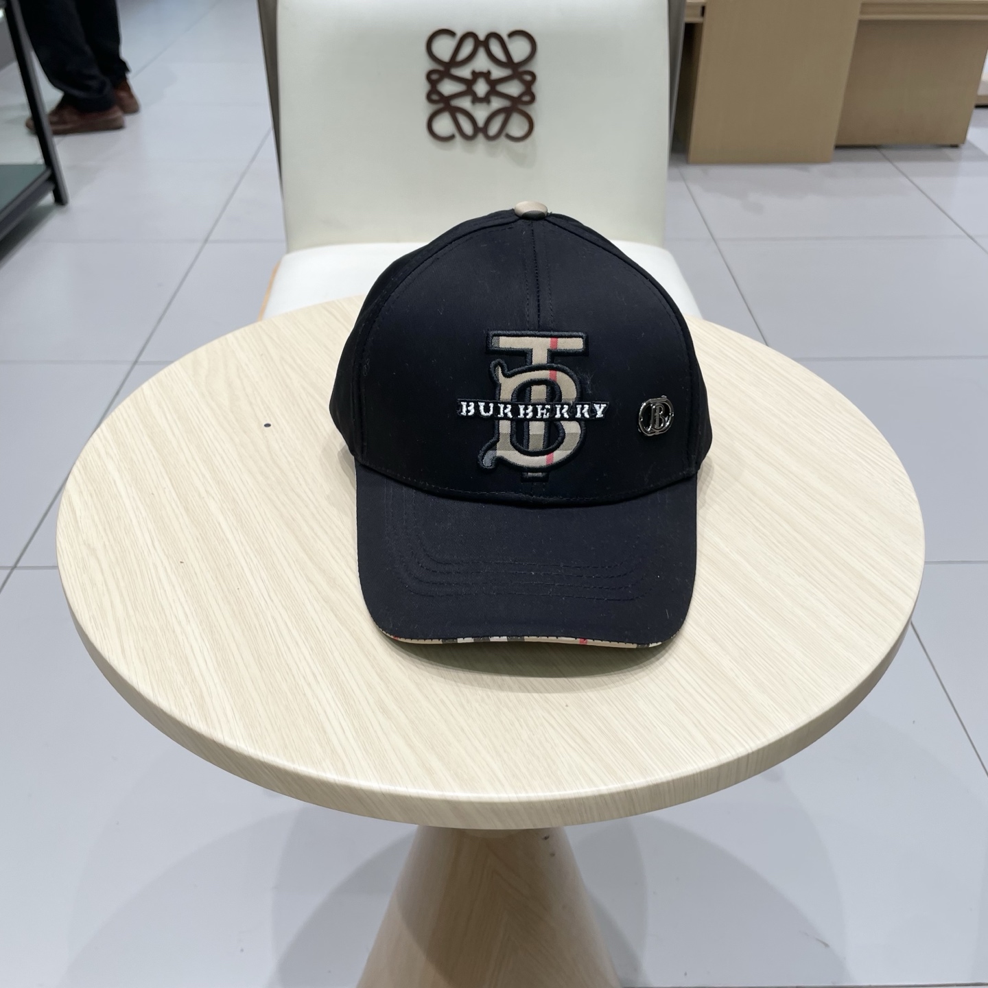  Burberry巴宝莉专柜新款棒球帽，细节做工都很精致超舒服！百搭款市场最好版本
