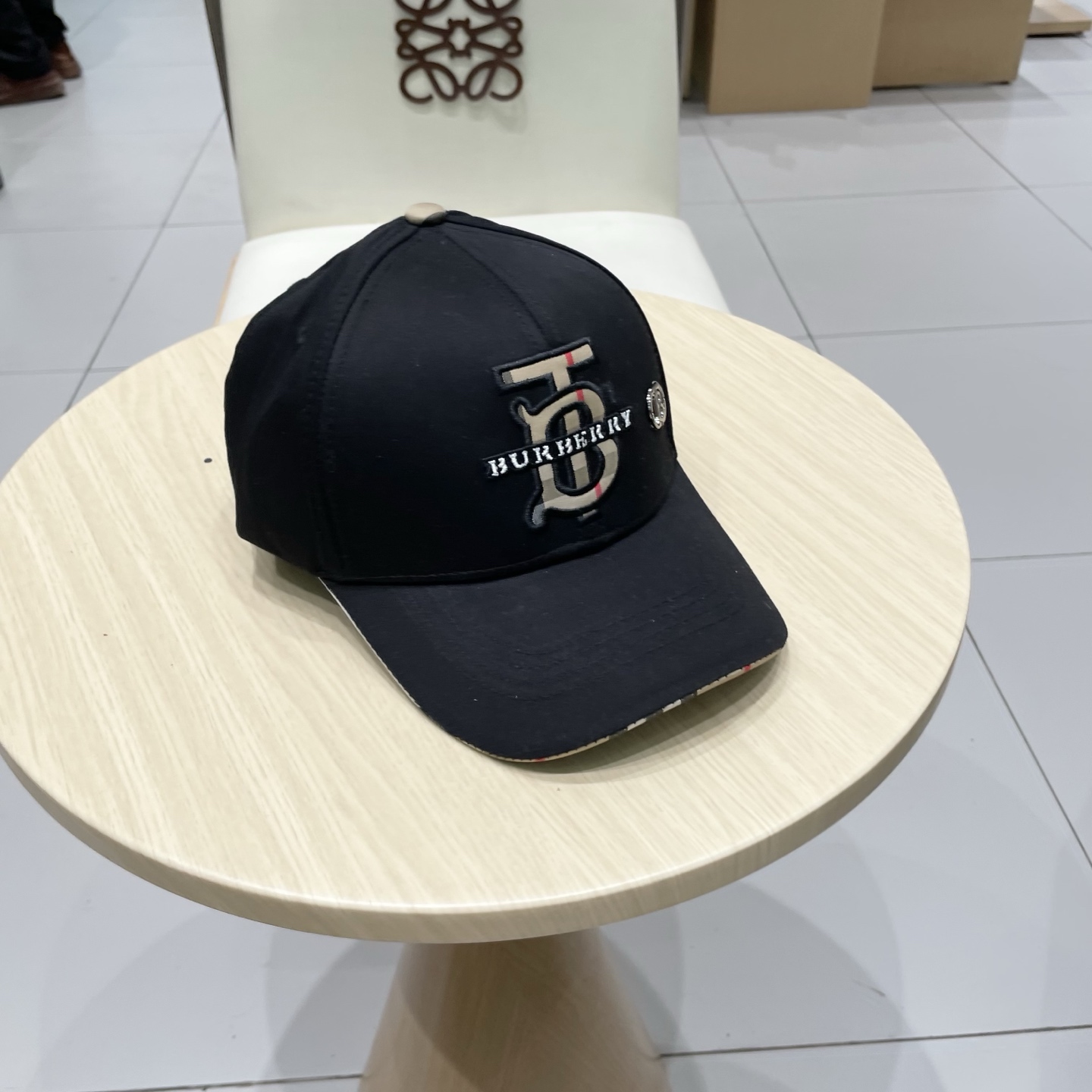  Burberry巴宝莉专柜新款棒球帽，细节做工都很精致超舒服！百搭款市场最好版本