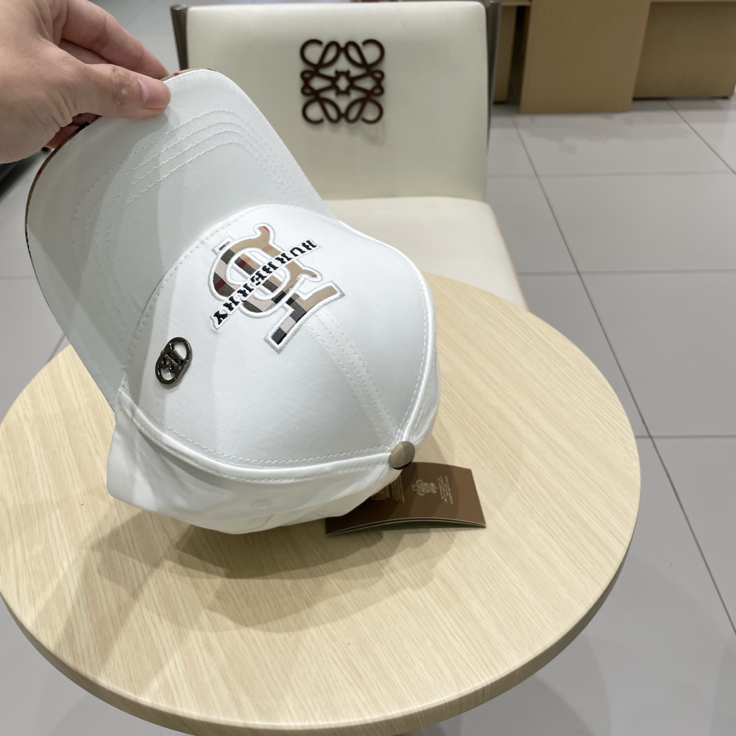  Burberry巴宝莉专柜新款棒球帽，细节做工都很精致超舒服！百搭款市场最好版本