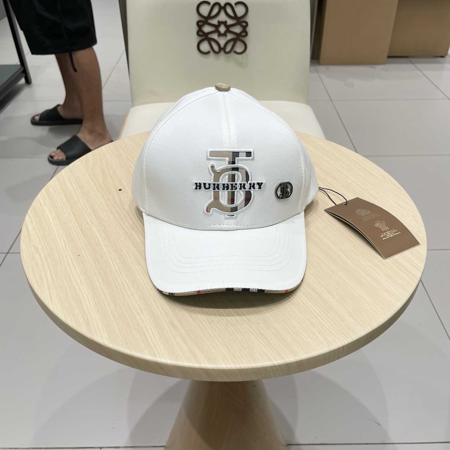  Burberry巴宝莉专柜新款棒球帽，细节做工都很精致超舒服！百搭款市场最好版本