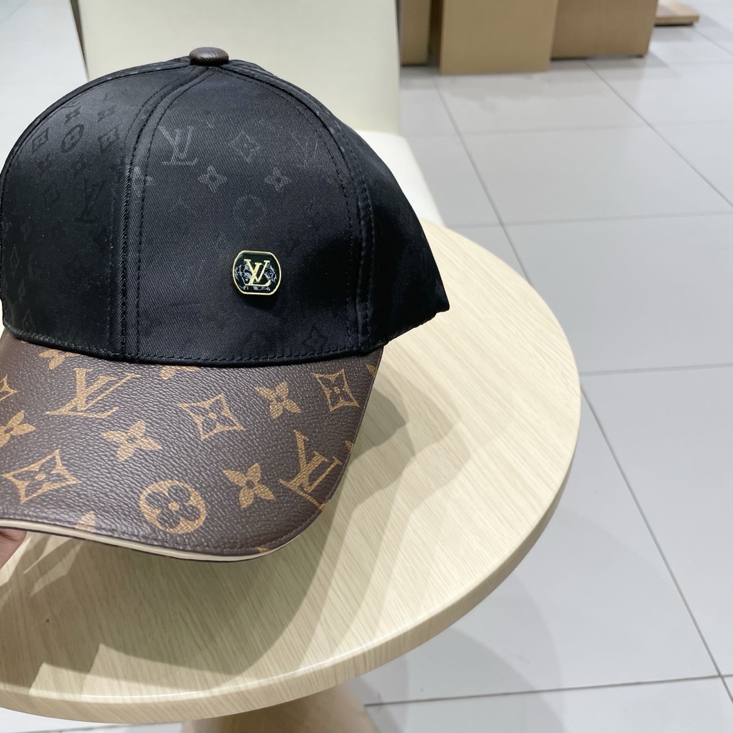  LV路易威登棒球帽  轻盈透气。完美版型，独家实物拍摄，男女适用