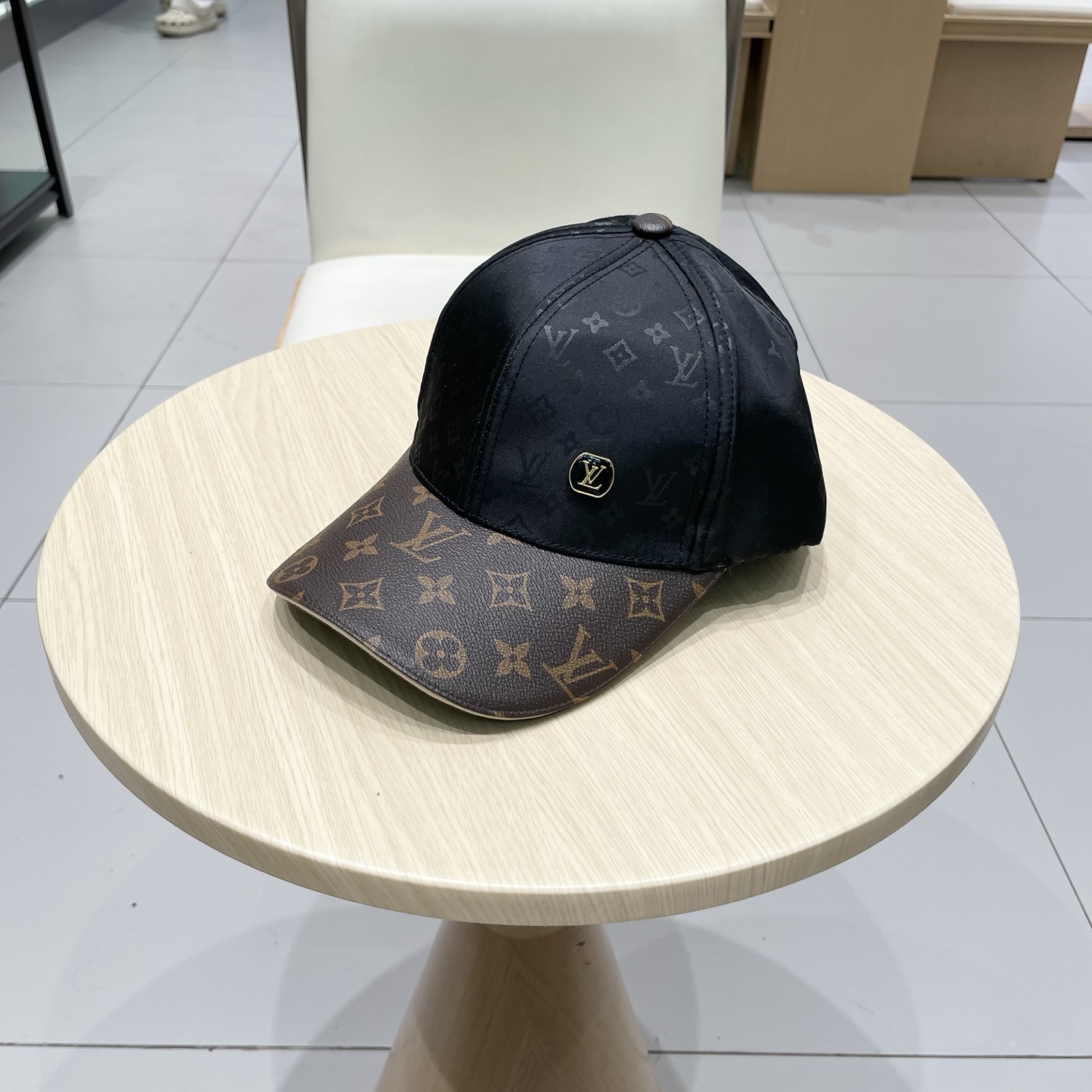  LV路易威登棒球帽  轻盈透气。完美版型，独家实物拍摄，男女适用