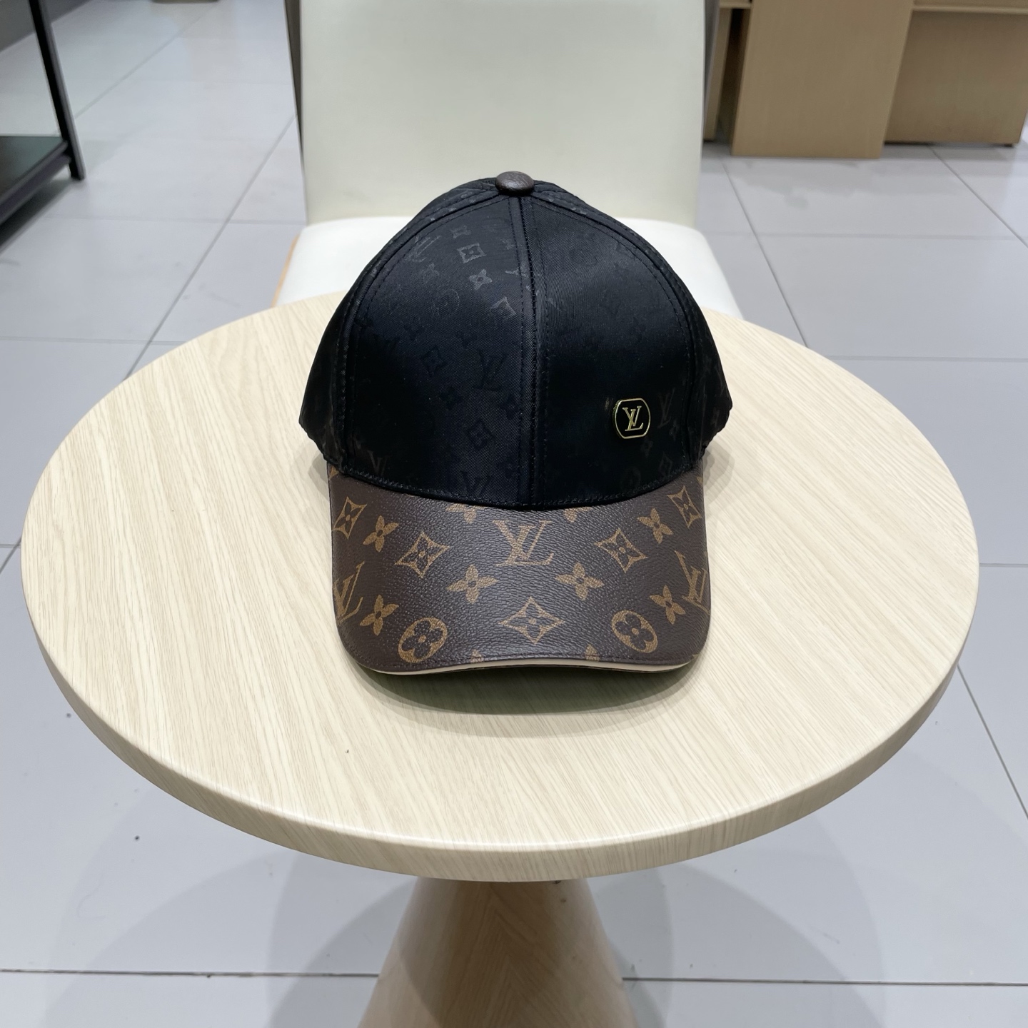 NO:643480,LV Louis Vuitton baseball cap, light and breathable. Perfect fit, exclusive real-life shooting, suitable for men and women, fisherman hat, baseball cap, knitted hat, hat, louis vuitton, louis vuitton, espadrilles, hats19860909LV路易威登棒球帽 轻盈透气.完美版型,独家实物拍摄,男女适用帽子渔夫帽棒球帽针织帽,帽子,louis vuitton,louis vuitton,espadrilles,hats,hat