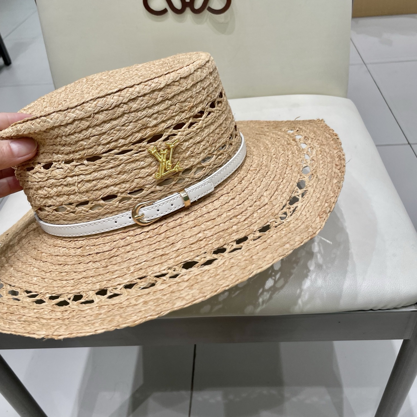  LV新款拉菲草帽，镂空设计，旅游必备，头围57cm