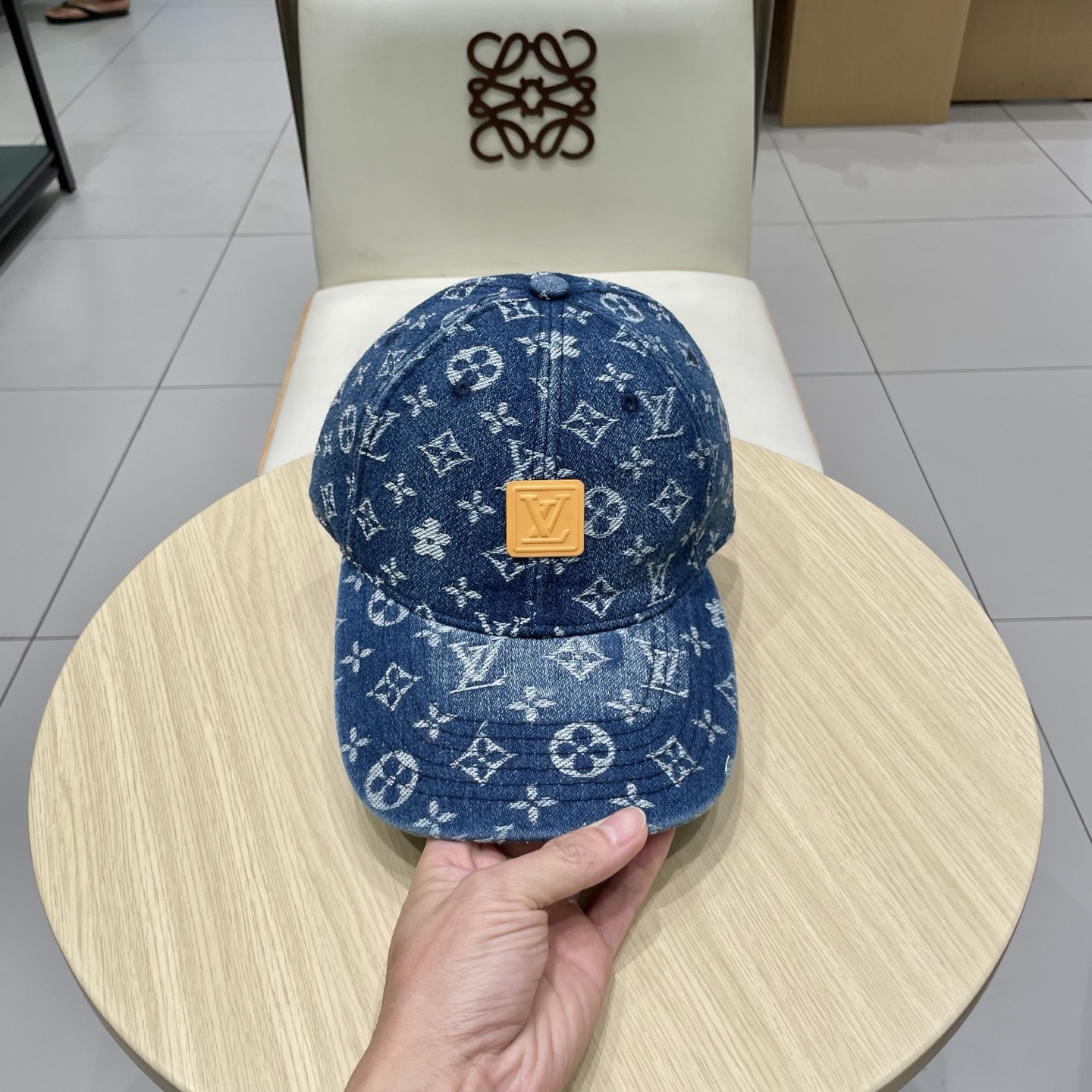  🧢LV路易威登🧢 高字母棒球帽，非常经典的经典，流行的复古美，四季可用，出门必备，非常显脸小
