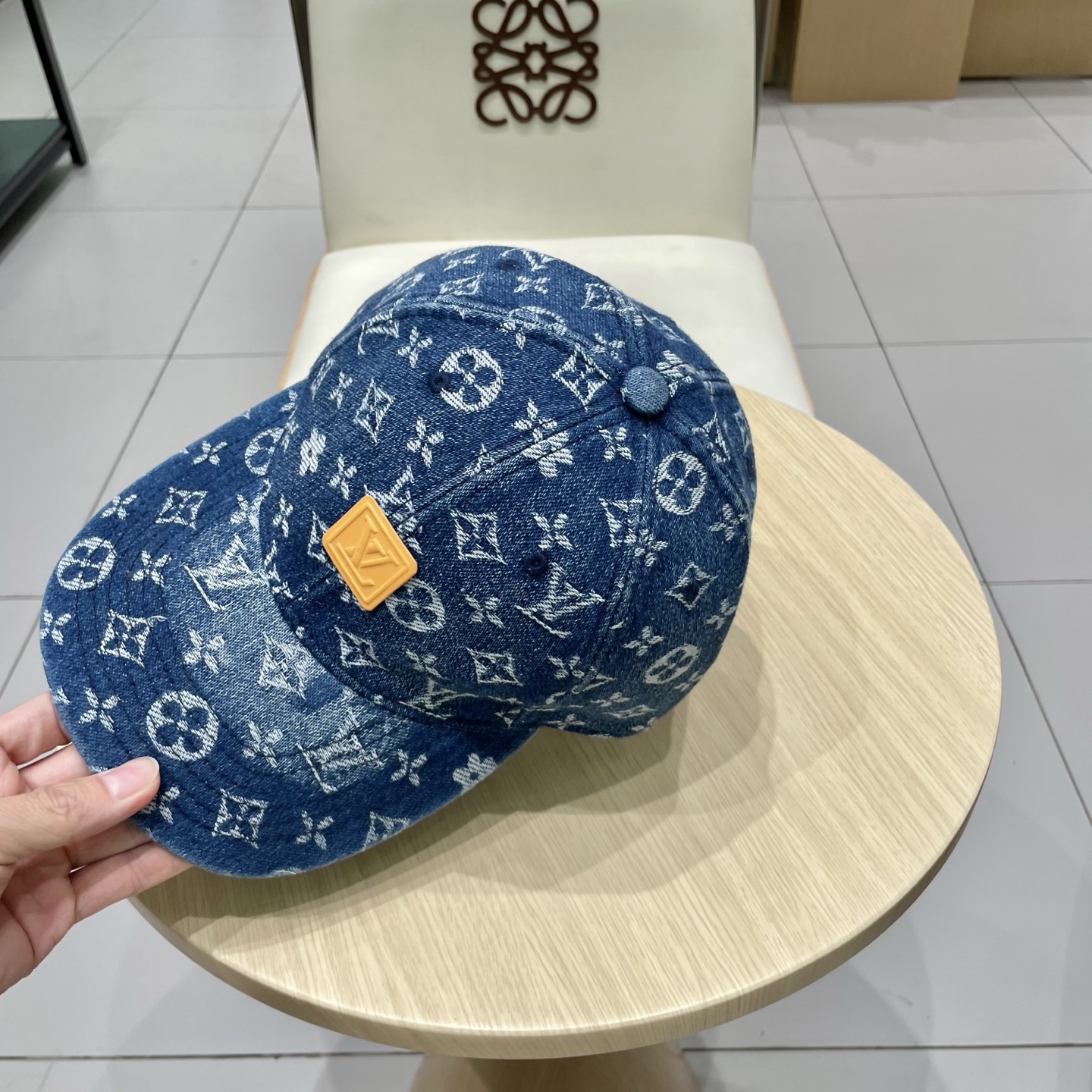 🧢LV路易威登🧢 高字母棒球帽，非常经典的经典，流行的复古美，四季可用，出门必备，非常显脸小