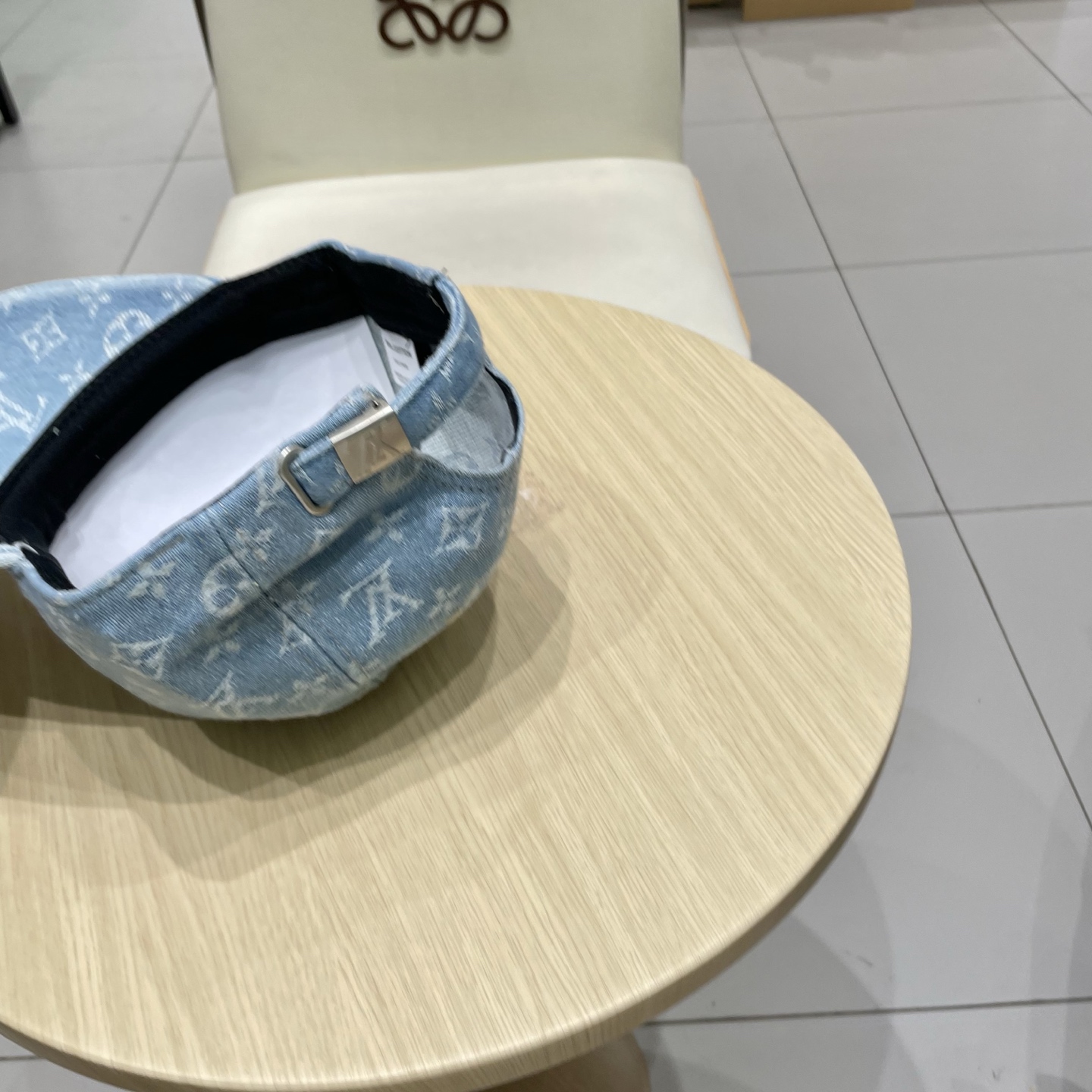  🧢LV路易威登🧢 高字母棒球帽，非常经典的经典，流行的复古美，四季可用，出门必备，非常显脸小