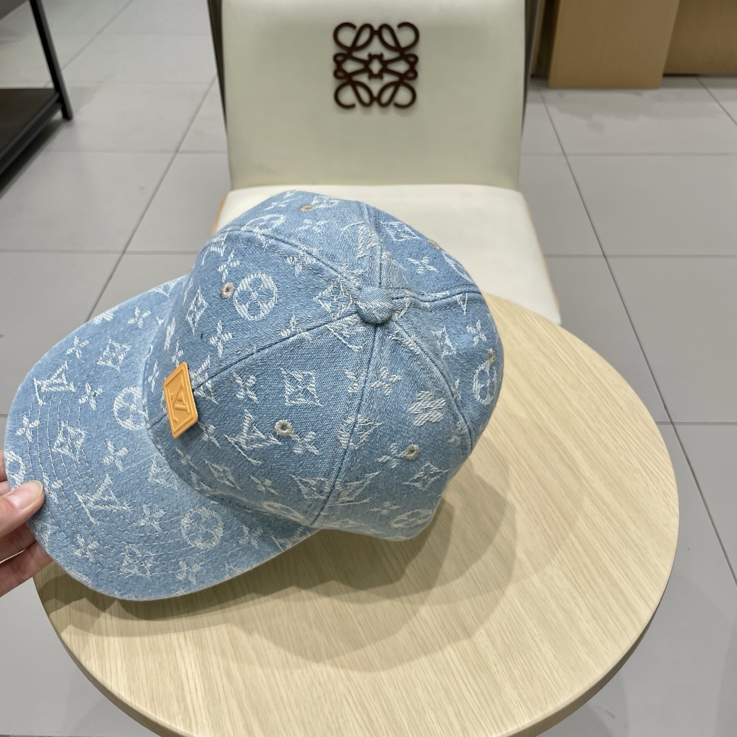  🧢LV路易威登🧢 高字母棒球帽，非常经典的经典，流行的复古美，四季可用，出门必备，非常显脸小