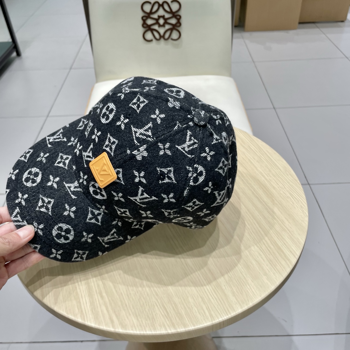  🧢LV路易威登🧢 高字母棒球帽，非常经典的经典，流行的复古美，四季可用，出门必备，非常显脸小