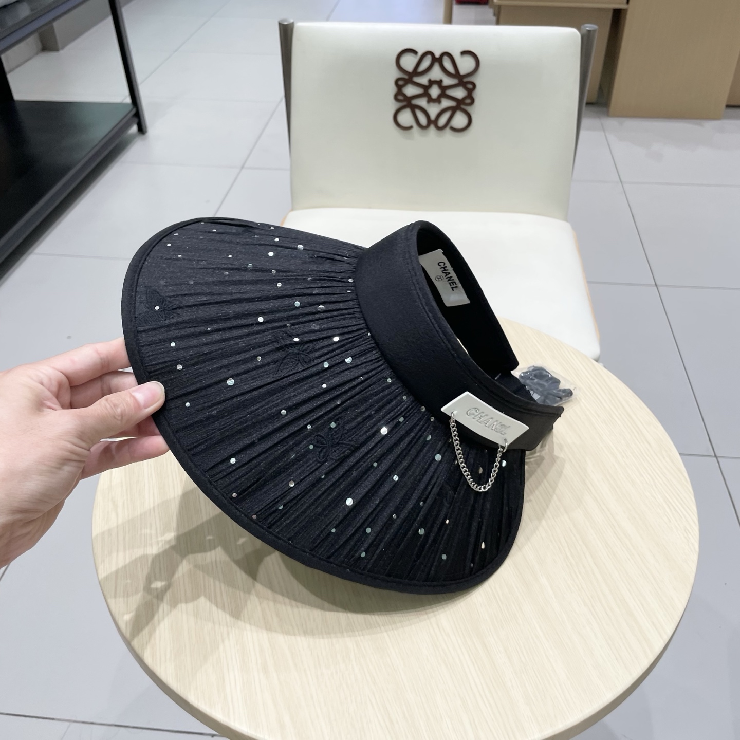  Chanel香奈儿珠片发箍，遮阳空顶帽