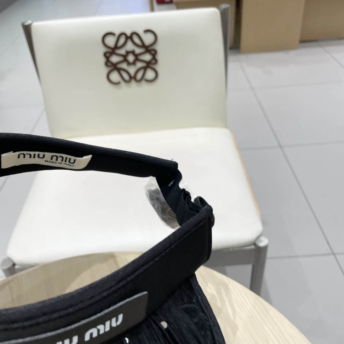  缪缪miumiu2025新款女夏季闪亮水钻空顶遮阳帽百搭优雅出游发箍帽防紫外线帽