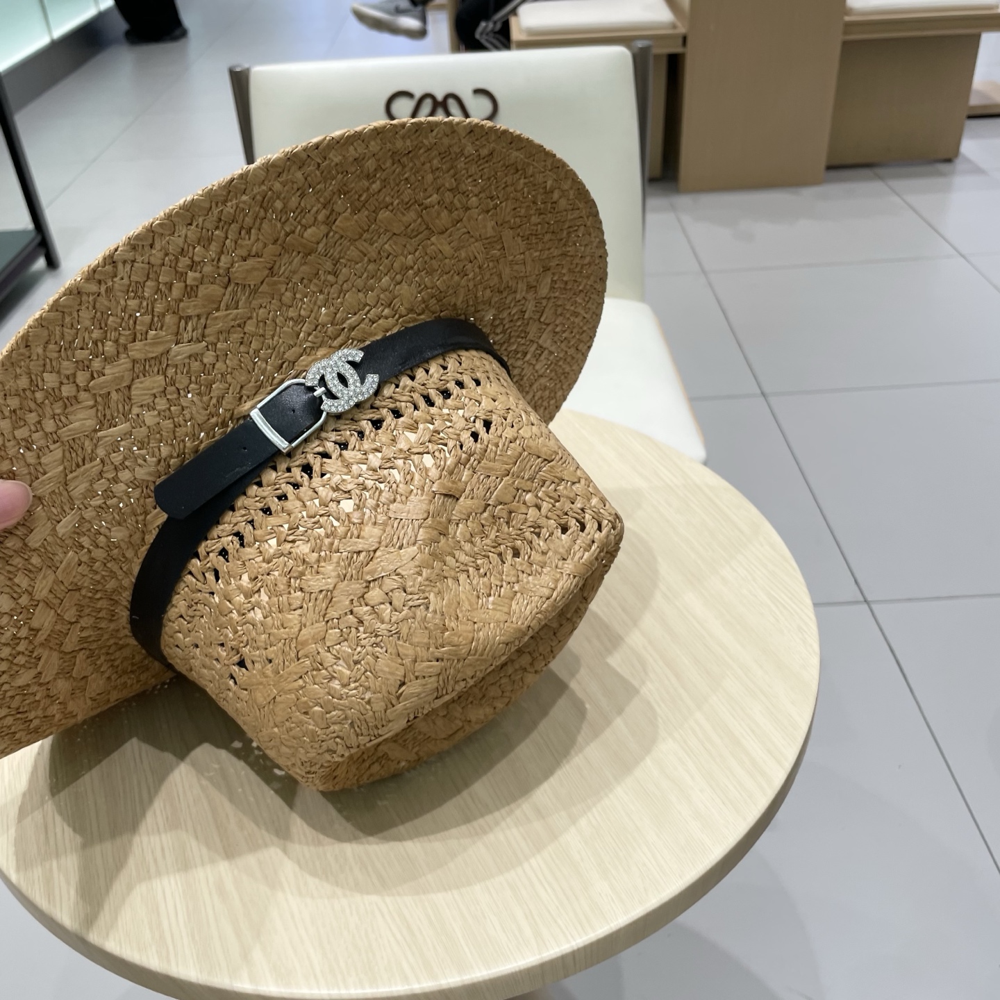   chanel香奈儿男女草帽镂空大帽檐遮阳帽情侣夏季爵士帽男女通用巴拿马帽礼帽