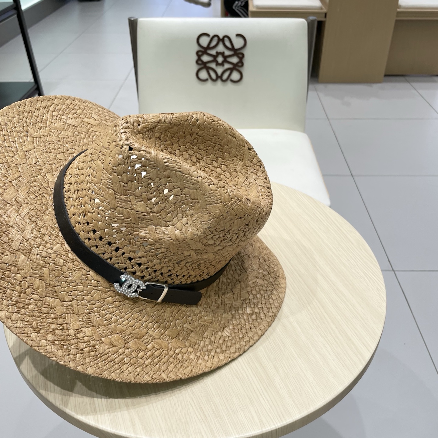   chanel香奈儿男女草帽镂空大帽檐遮阳帽情侣夏季爵士帽男女通用巴拿马帽礼帽