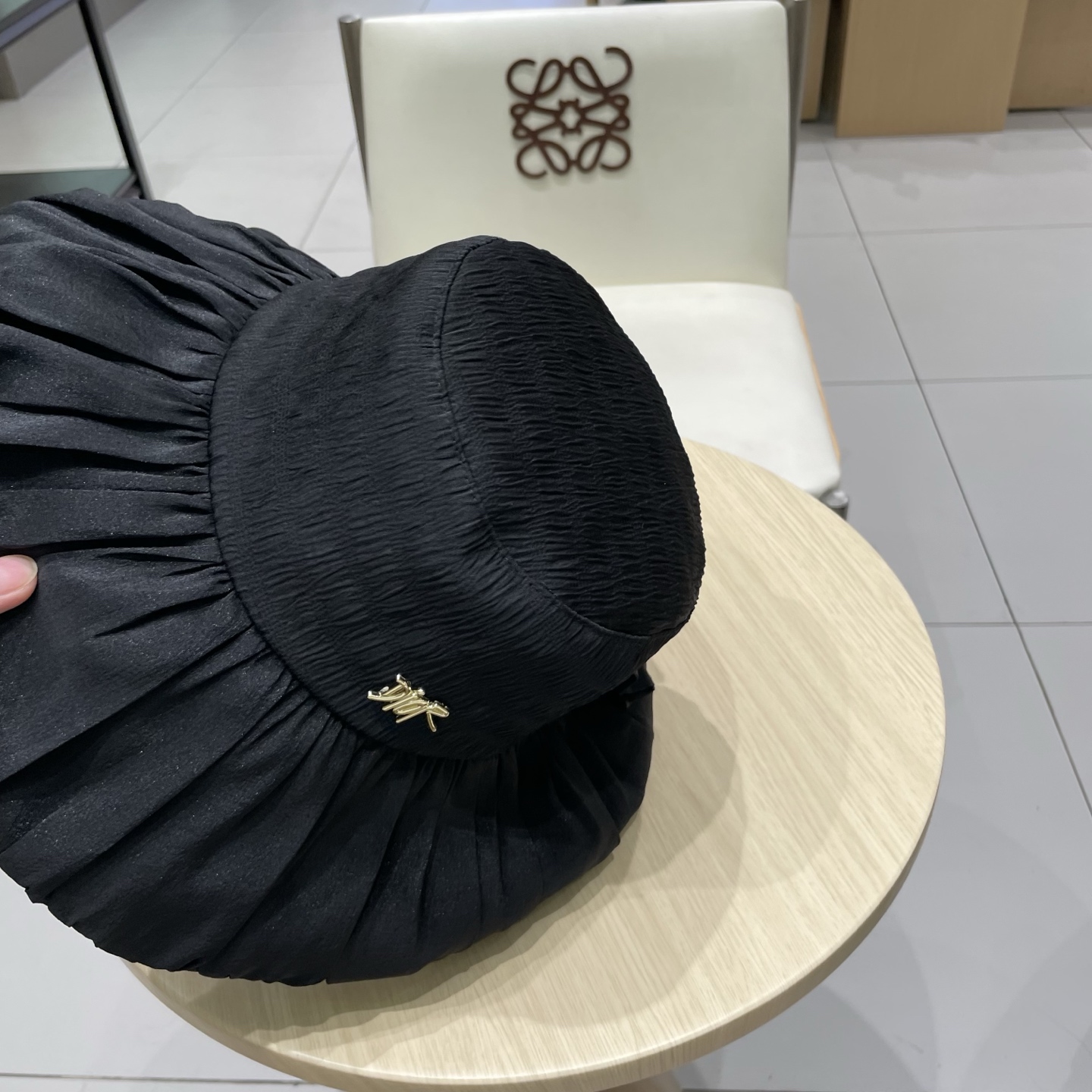  dior迪奥新款时尚高品质透气舒适大蝴蝶结百褶设计大方百搭渔夫帽女帽子