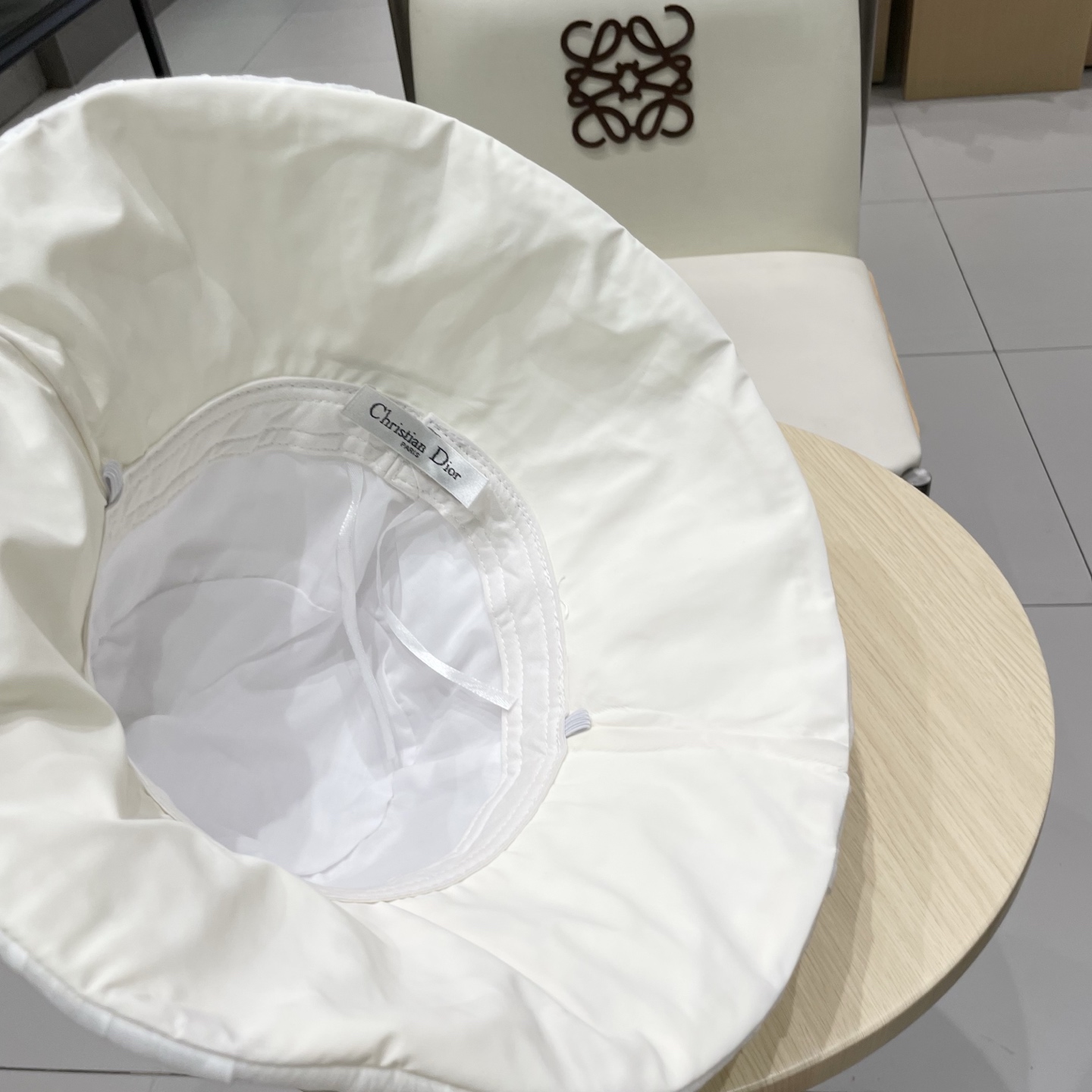  dior迪奥新款时尚高品质透气舒适大蝴蝶结百褶设计大方百搭渔夫帽女帽子