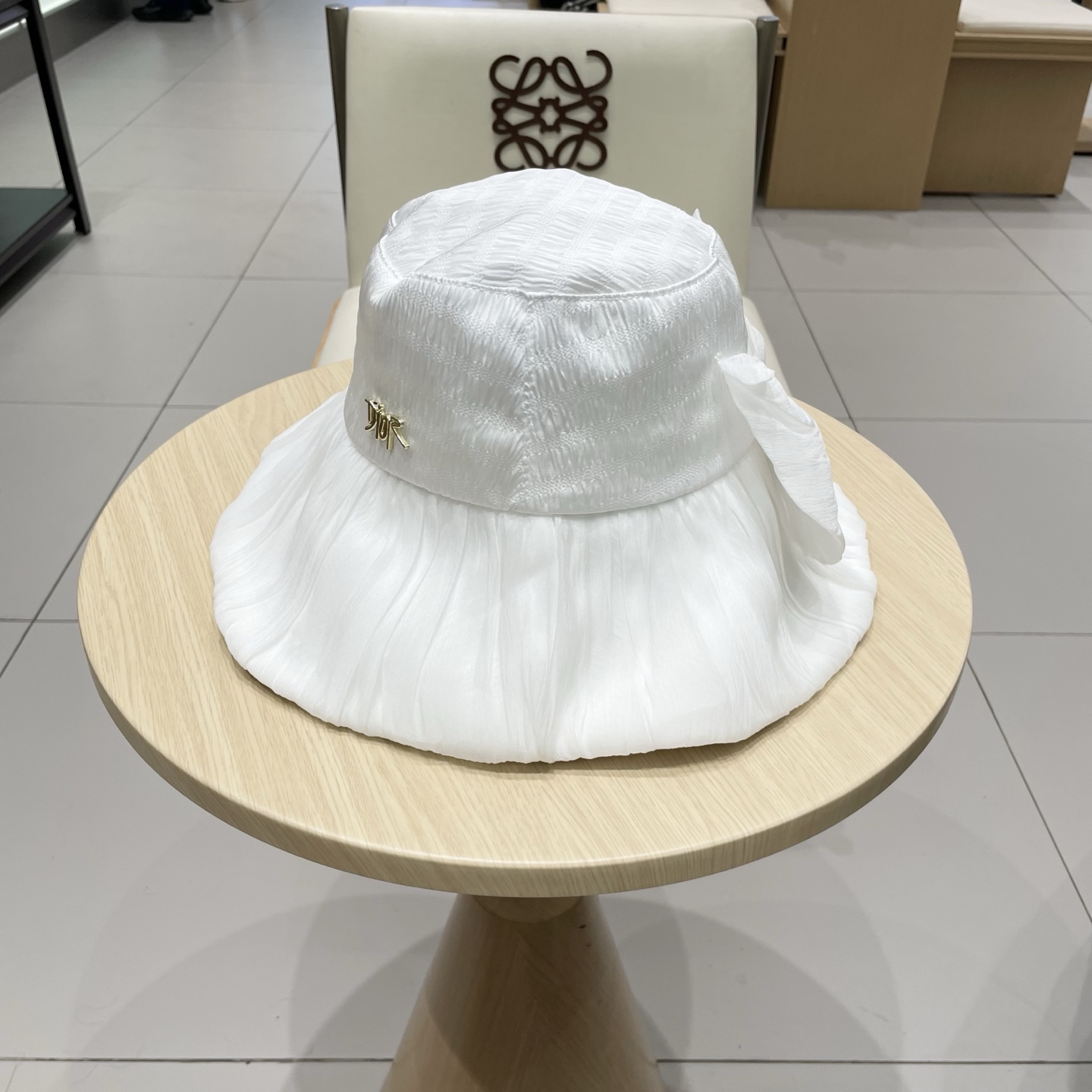  dior迪奥新款时尚高品质透气舒适大蝴蝶结百褶设计大方百搭渔夫帽女帽子