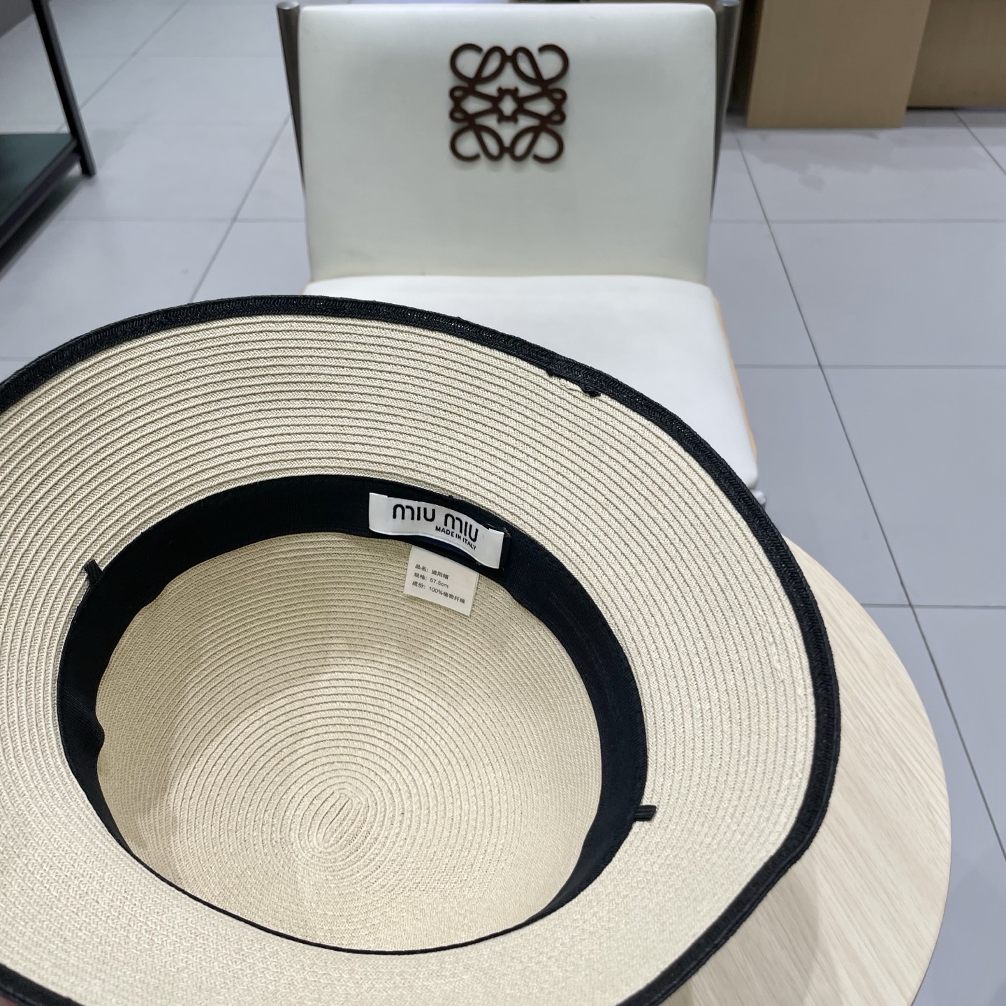  miumiu缪缪新款拉菲草帽，重工打造，专柜同款，头围57cm