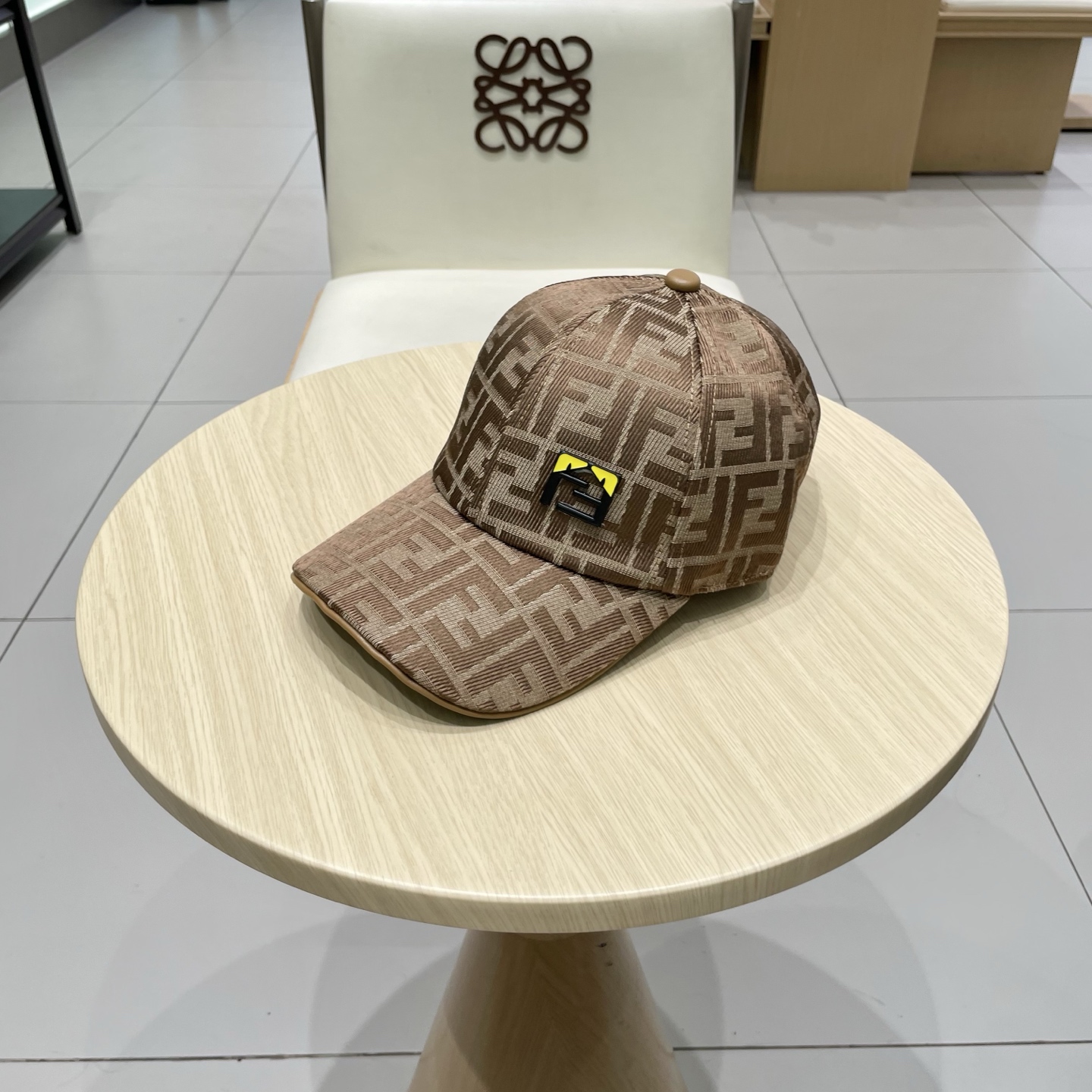  FENDI芬迪 官网新品 棒球帽🧢 经典FF中古单品，气质穿搭单品，质量杠杠强