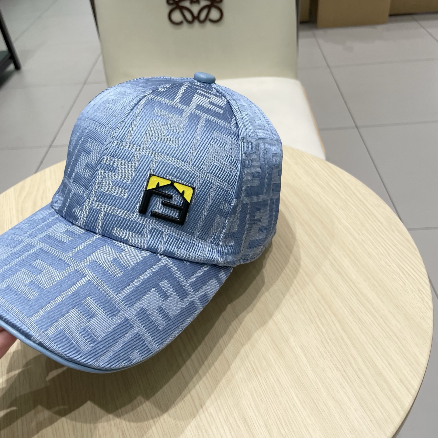  FENDI芬迪 官网新品 棒球帽🧢 经典FF中古单品，气质穿搭单品，质量杠杠强