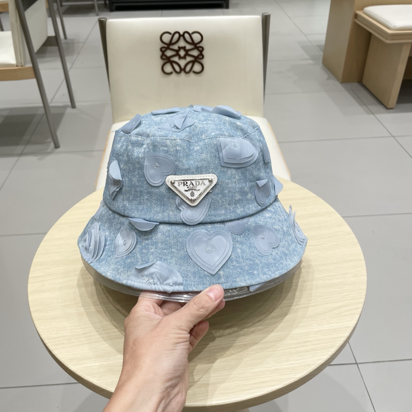  Prada普拉达爱心牛仔渔夫帽女春秋韩版小众显脸小防紫外线盆帽时尚逛街帽子