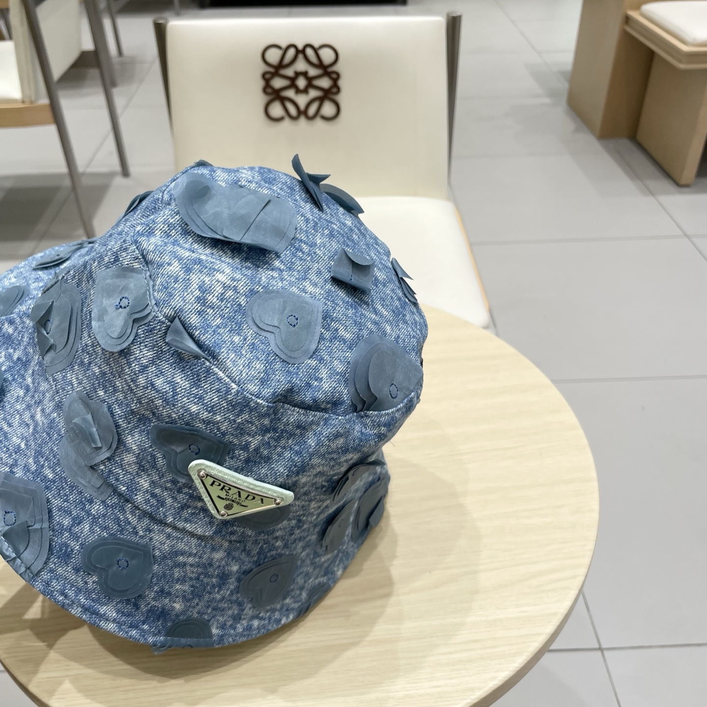  Prada普拉达爱心牛仔渔夫帽女春秋韩版小众显脸小防紫外线盆帽时尚逛街帽子