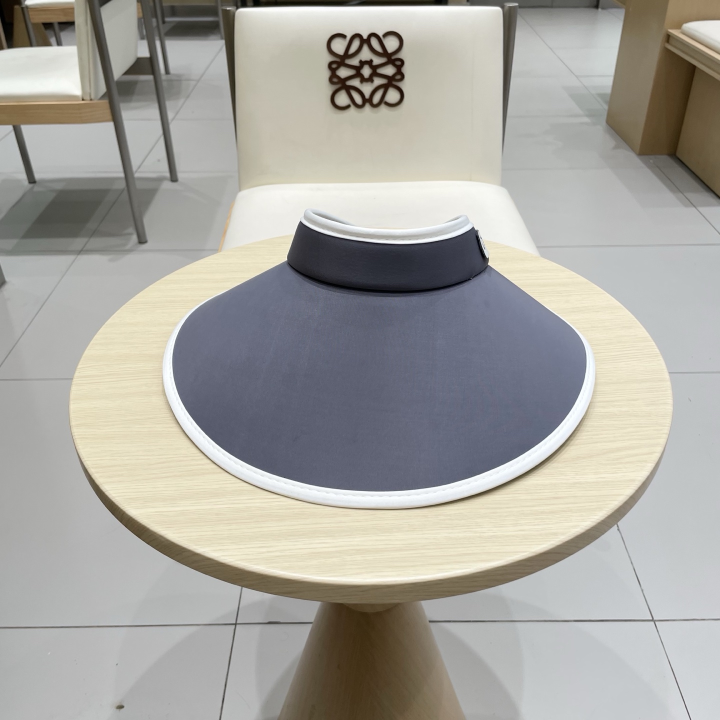  Chanel香奈儿发箍遮大檐阳帽 空顶草帽