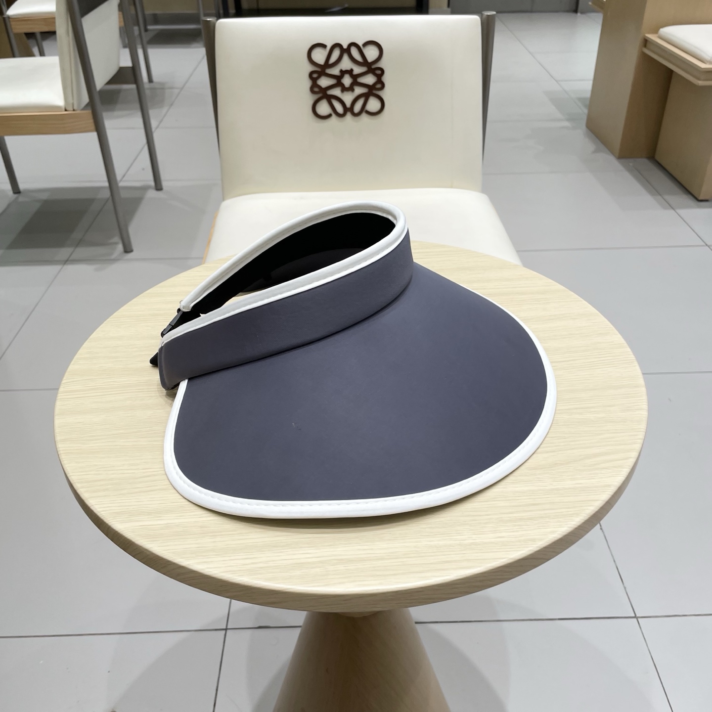  Chanel香奈儿发箍遮大檐阳帽 空顶草帽