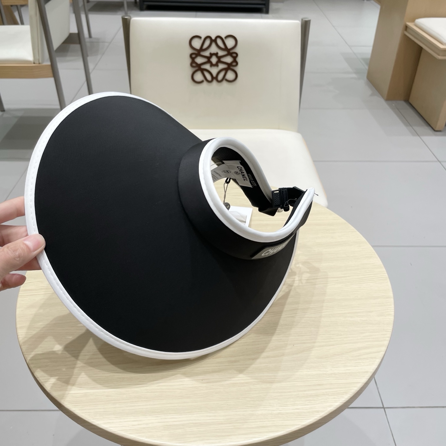  Chanel香奈儿发箍遮大檐阳帽 空顶草帽