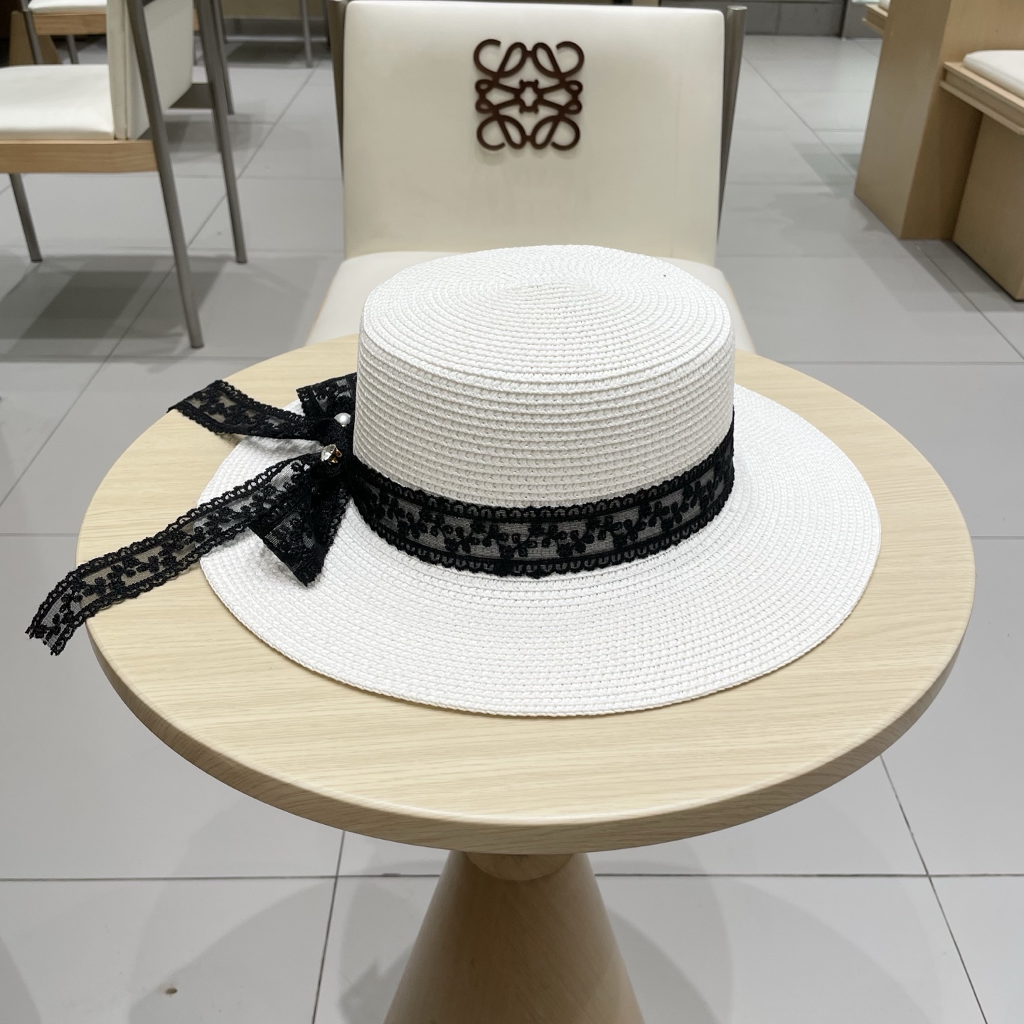  塞琳celine百搭蕾丝绑带蝴蝶结平顶草帽夏季出游遮阳防晒礼帽