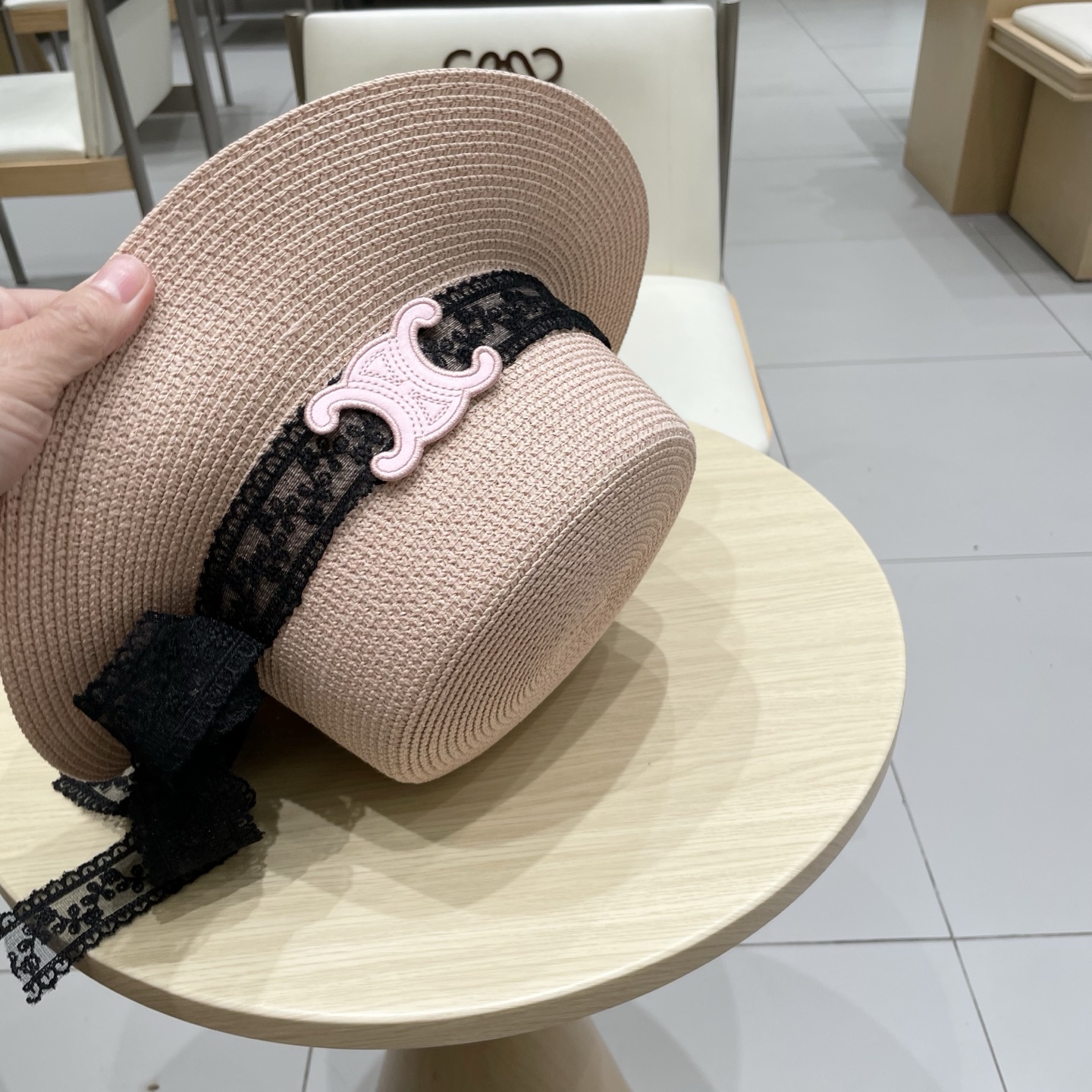  塞琳celine百搭蕾丝绑带蝴蝶结平顶草帽夏季出游遮阳防晒礼帽