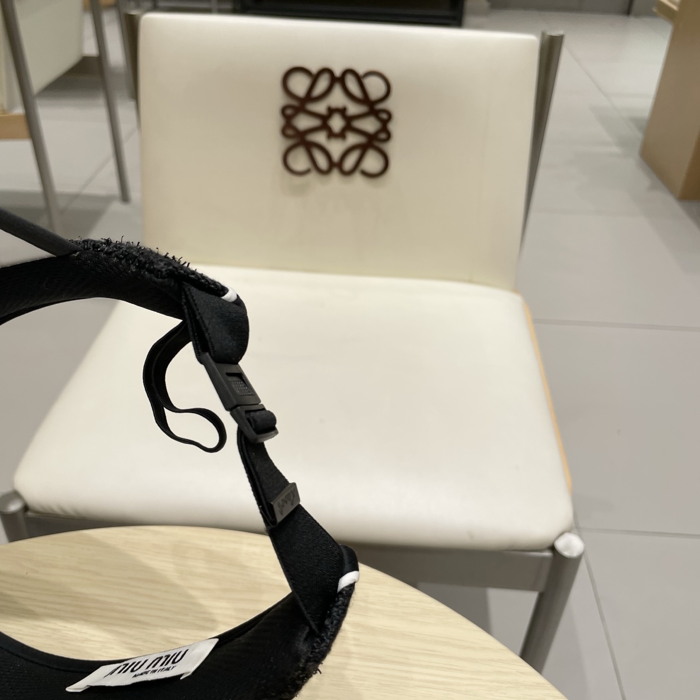  缪缪miumiu空顶发箍遮阳帽