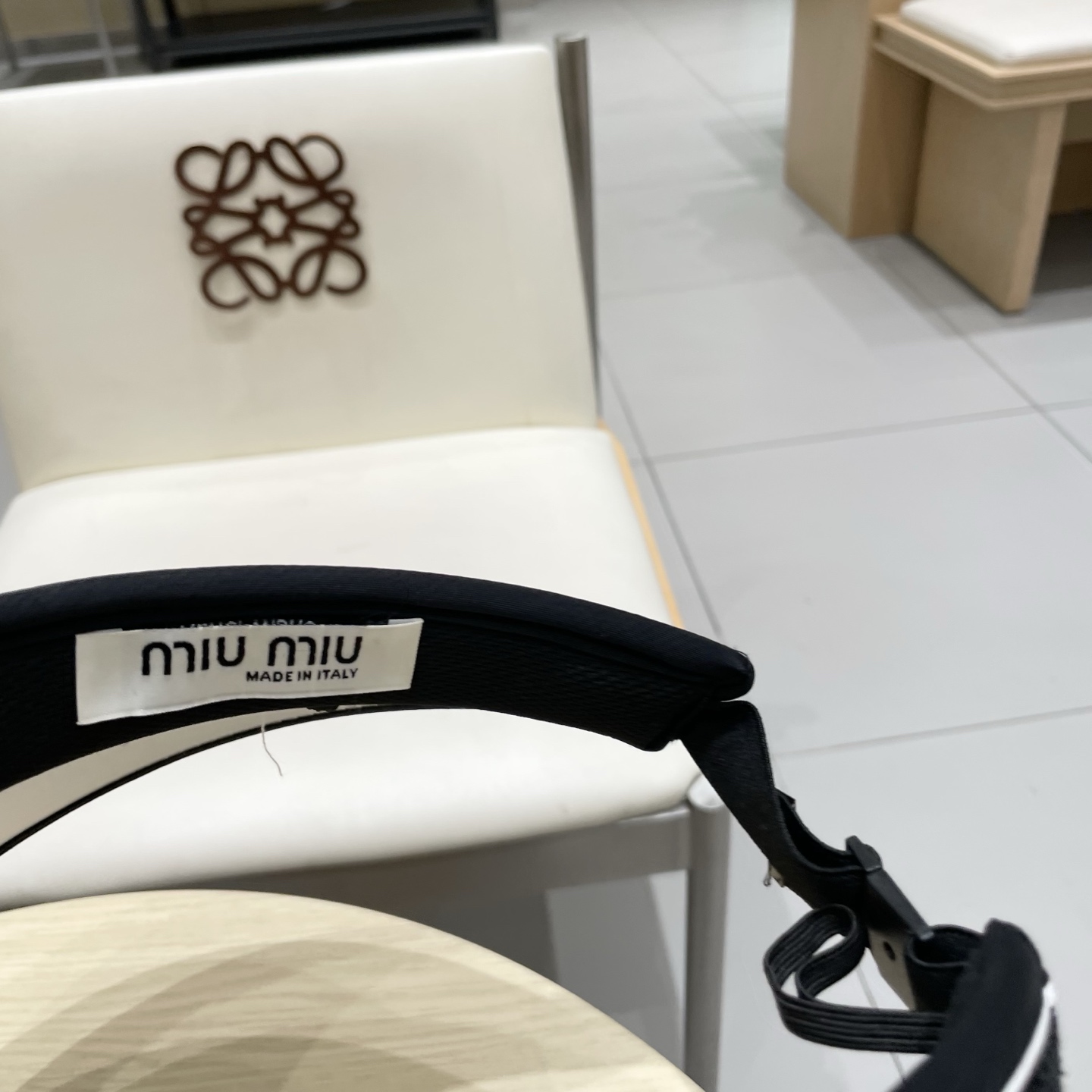  缪缪miumiu空顶发箍遮阳帽