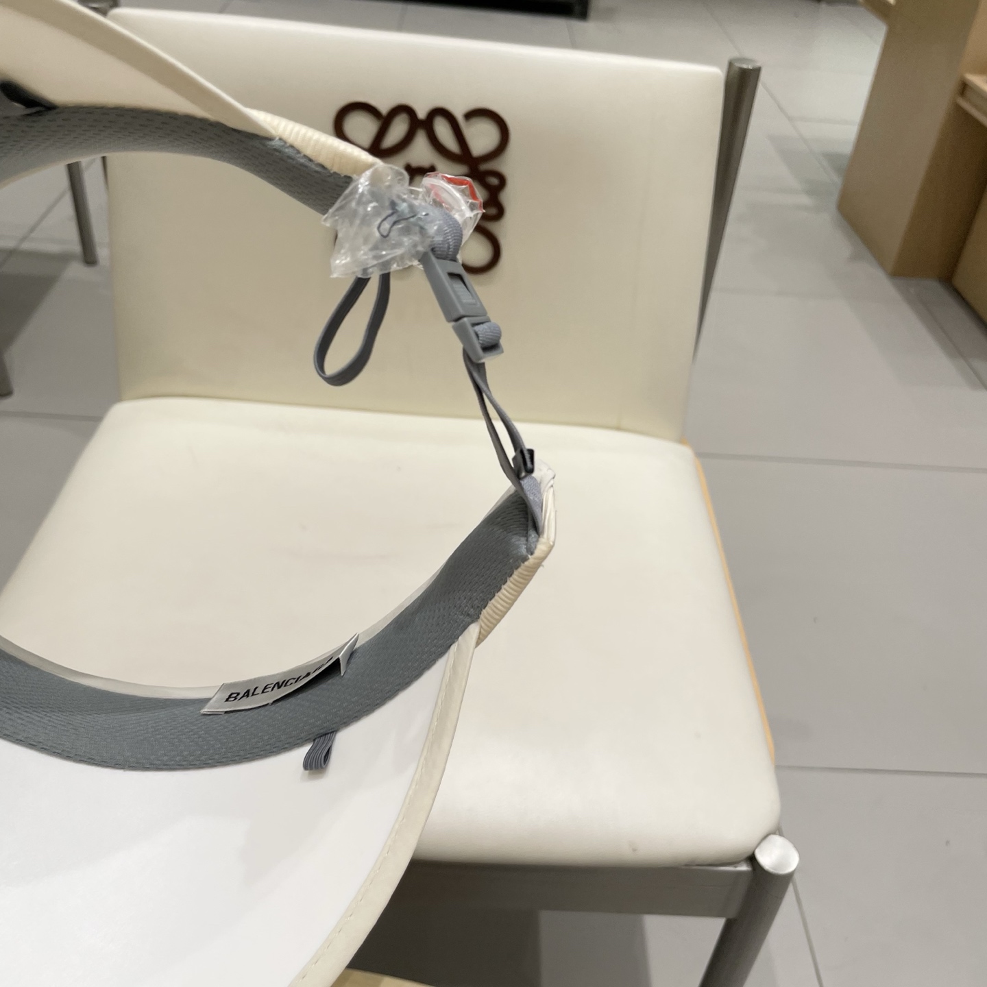  最新巴黎世家BALENCIAGA，空顶遮阳帽，最好品质的，休闲大方，大家自己对比哦