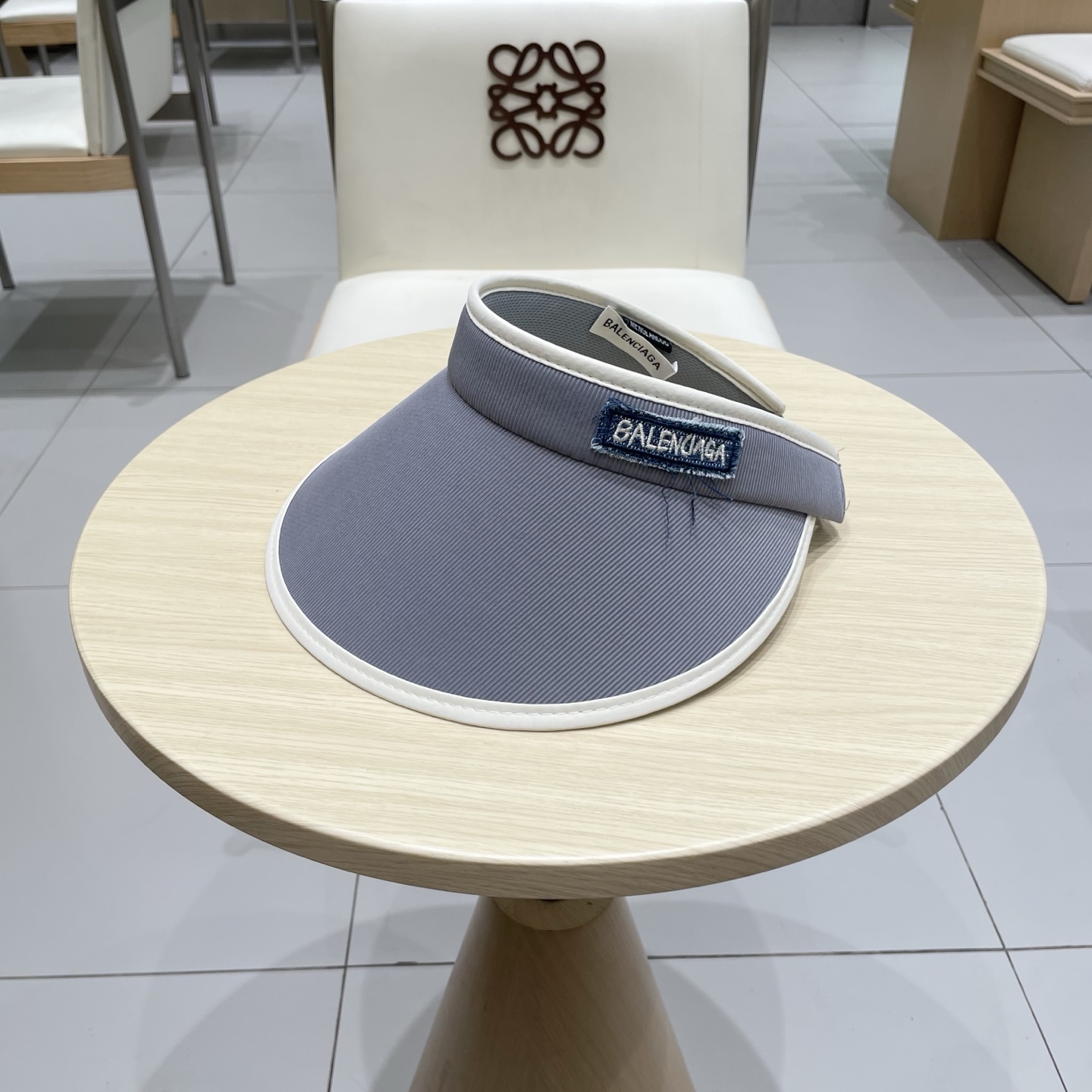  最新巴黎世家BALENCIAGA，空顶遮阳帽，最好品质的，休闲大方，大家自己对比哦