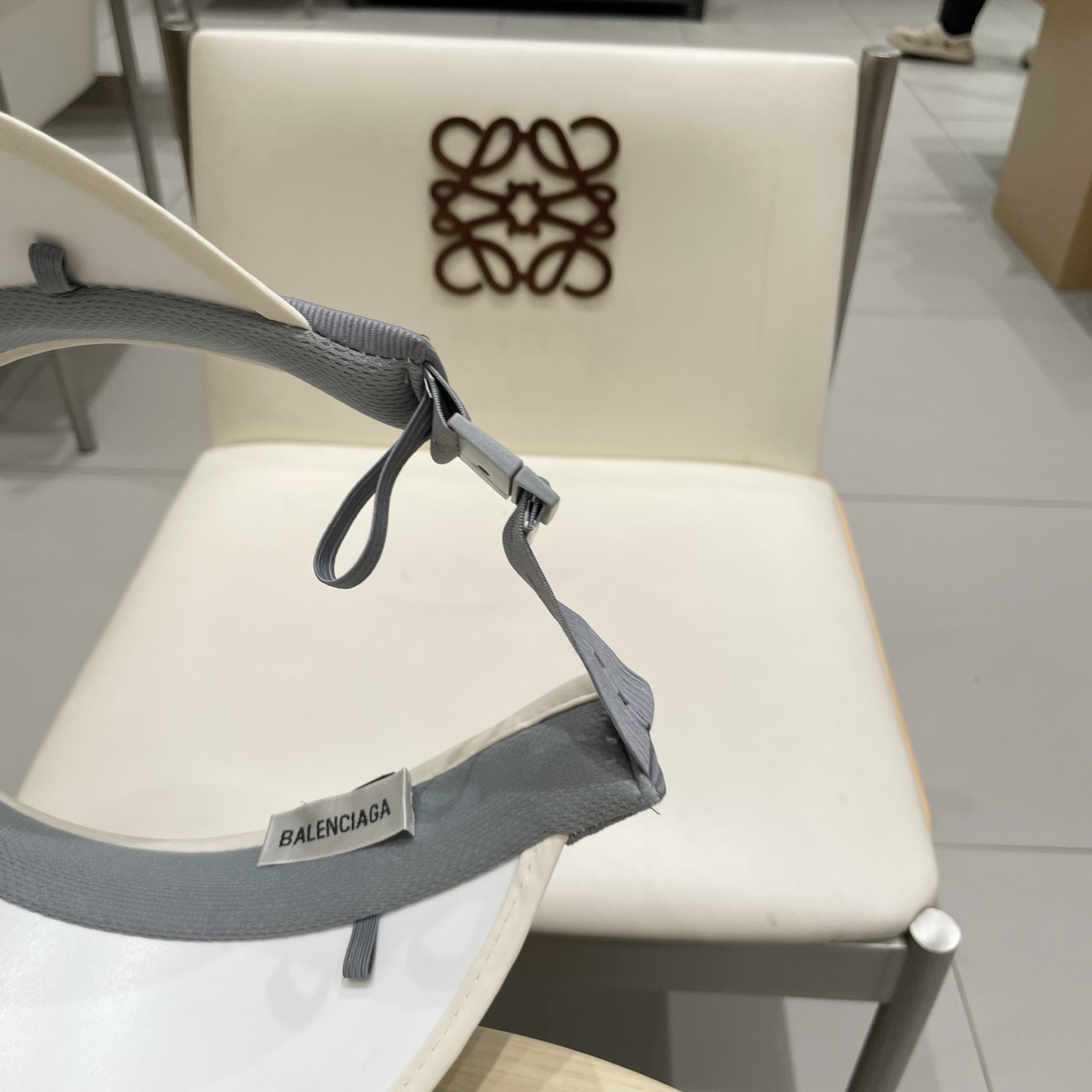  最新巴黎世家BALENCIAGA，空顶遮阳帽，最好品质的，休闲大方，大家自己对比哦