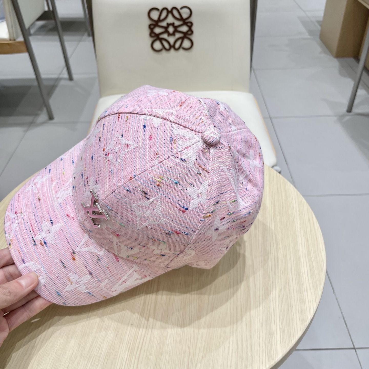  🧢路易威登lv棒球帽 LouisVuitton😍新款重工打造♥️高端大气，百搭款🤗男女通用！