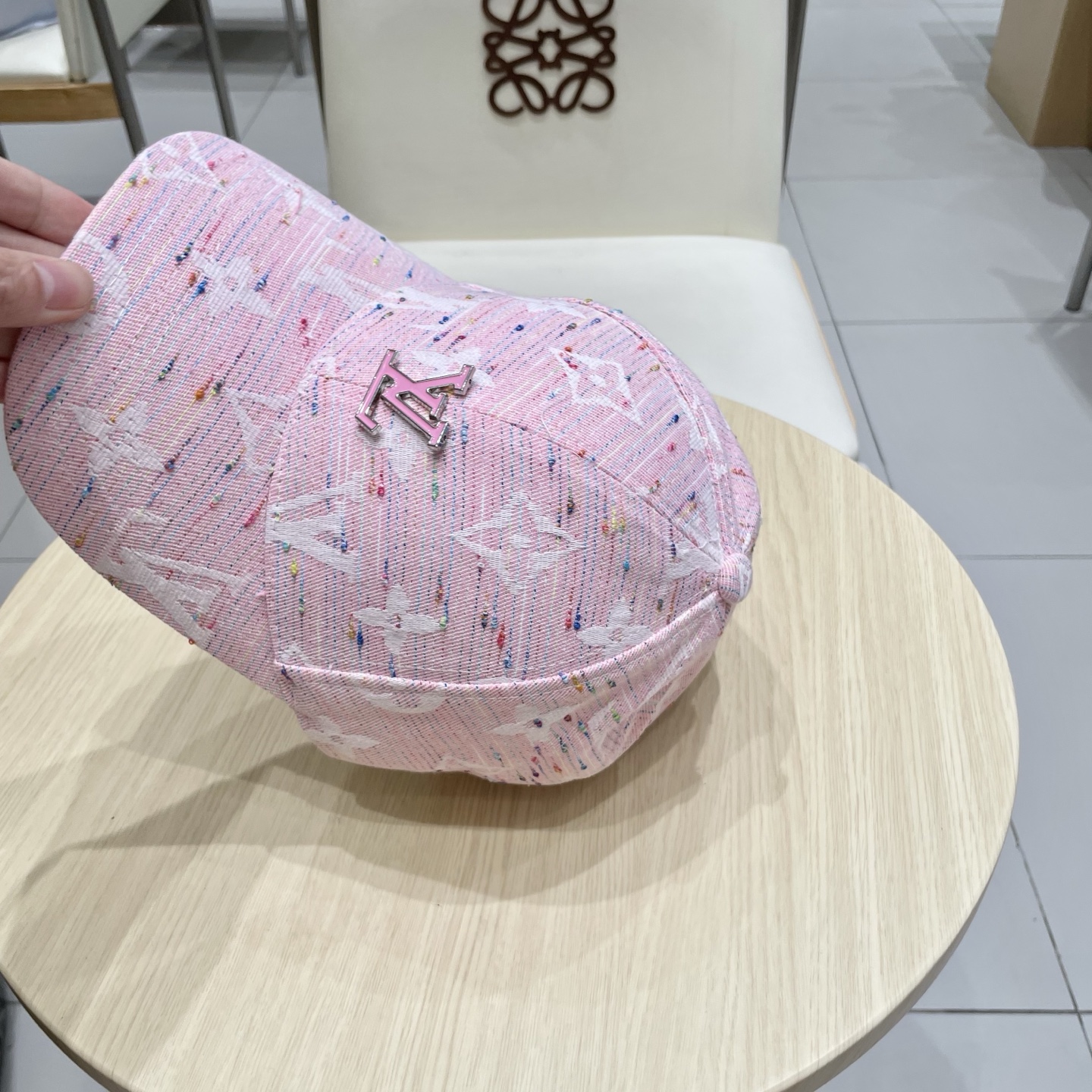  🧢路易威登lv棒球帽 LouisVuitton😍新款重工打造♥️高端大气，百搭款🤗男女通用！