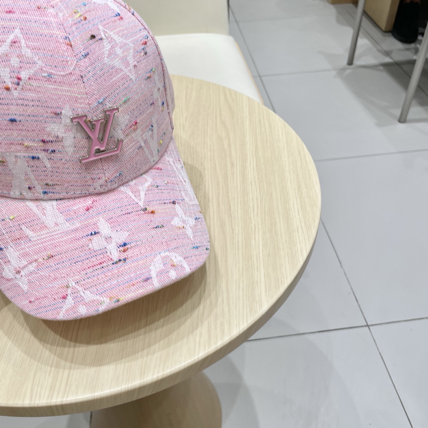  🧢路易威登lv棒球帽 LouisVuitton😍新款重工打造♥️高端大气，百搭款🤗男女通用！