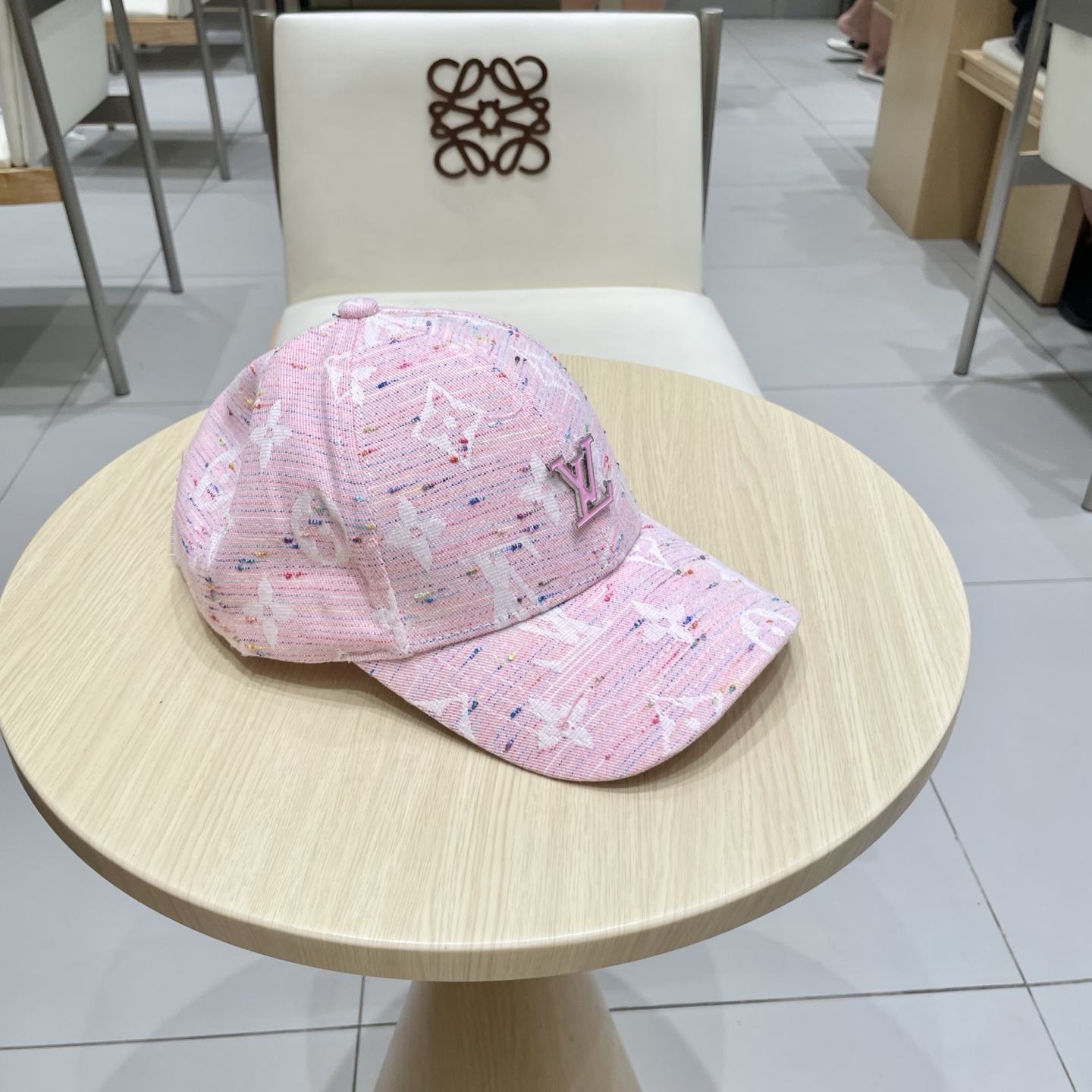  🧢路易威登lv棒球帽 LouisVuitton😍新款重工打造♥️高端大气，百搭款🤗男女通用！
