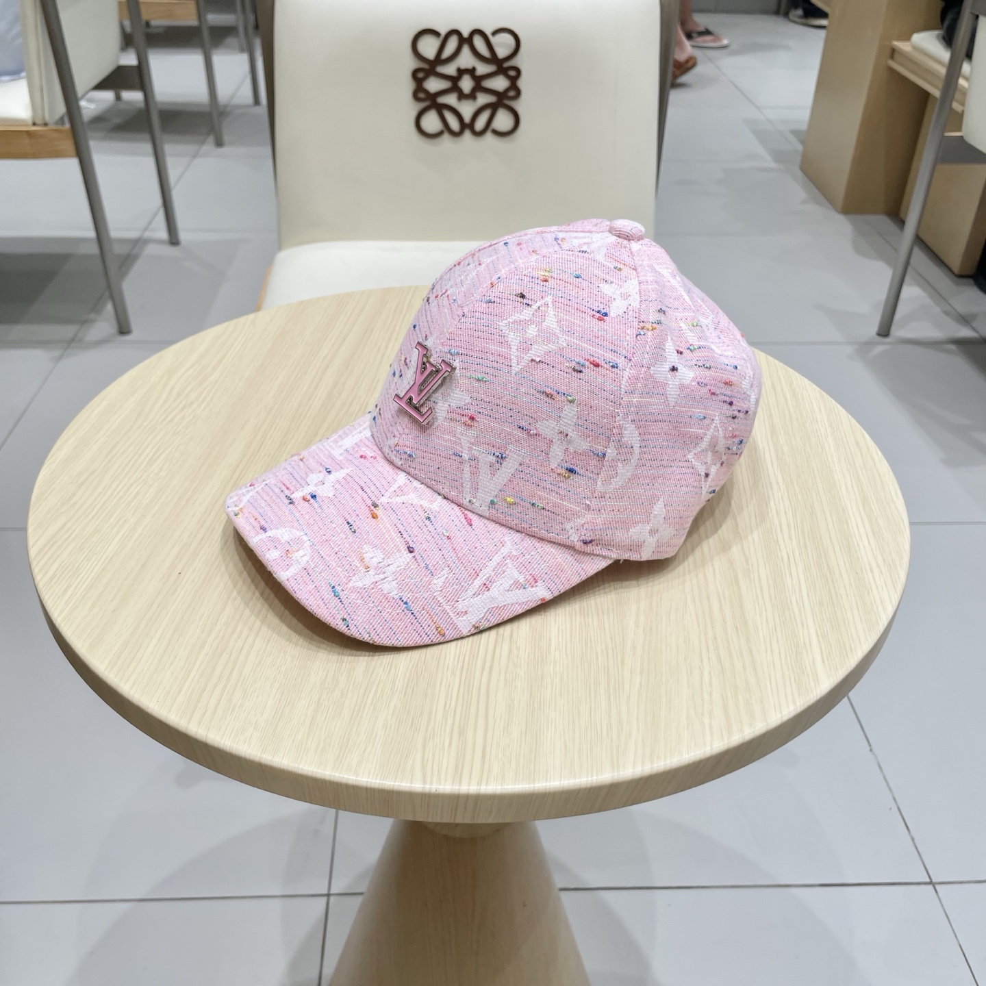  🧢路易威登lv棒球帽 LouisVuitton😍新款重工打造♥️高端大气，百搭款🤗男女通用！
