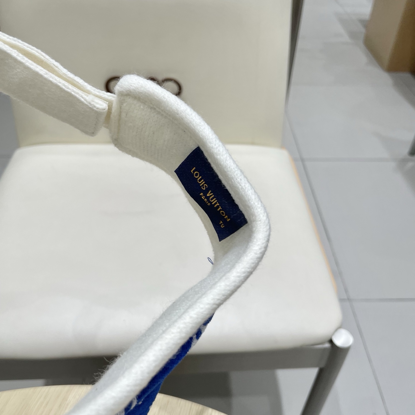  LV路易威登原单刺绣空顶遮阳帽 专柜热卖款纯棉内里，轻盈透气。完美版型，对格精准无误，原厂品质，独家实